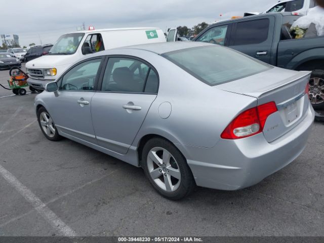 Photo 2 VIN: 2HGFA1F68BH518964 - HONDA CIVIC 