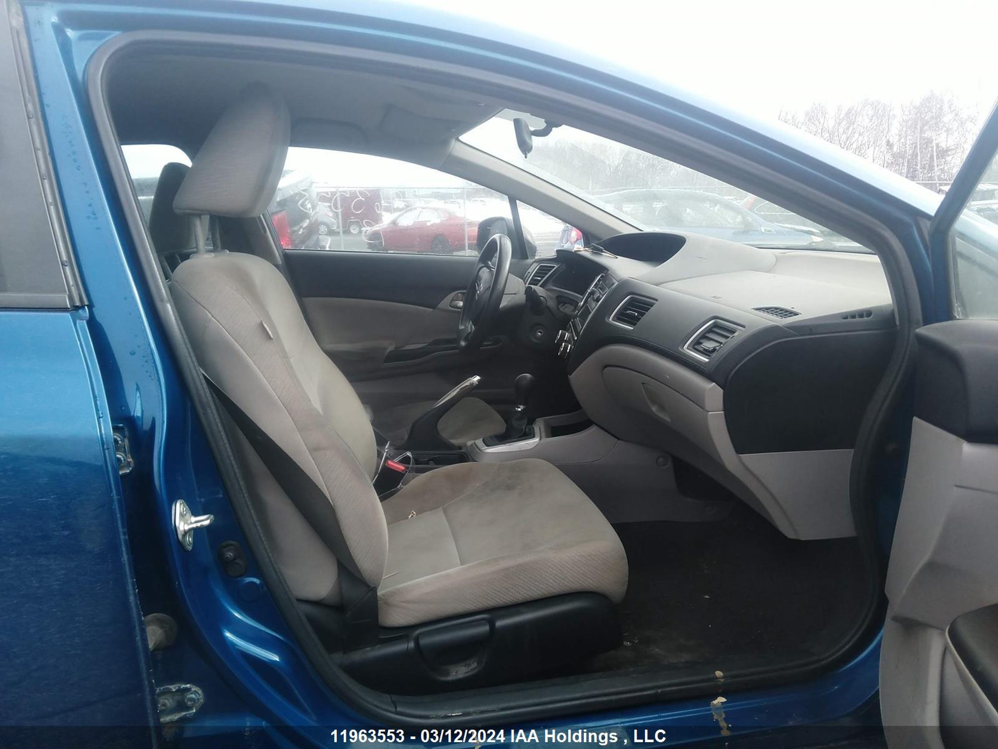 Photo 4 VIN: 2HGFB2E25DH017356 - HONDA CIVIC 