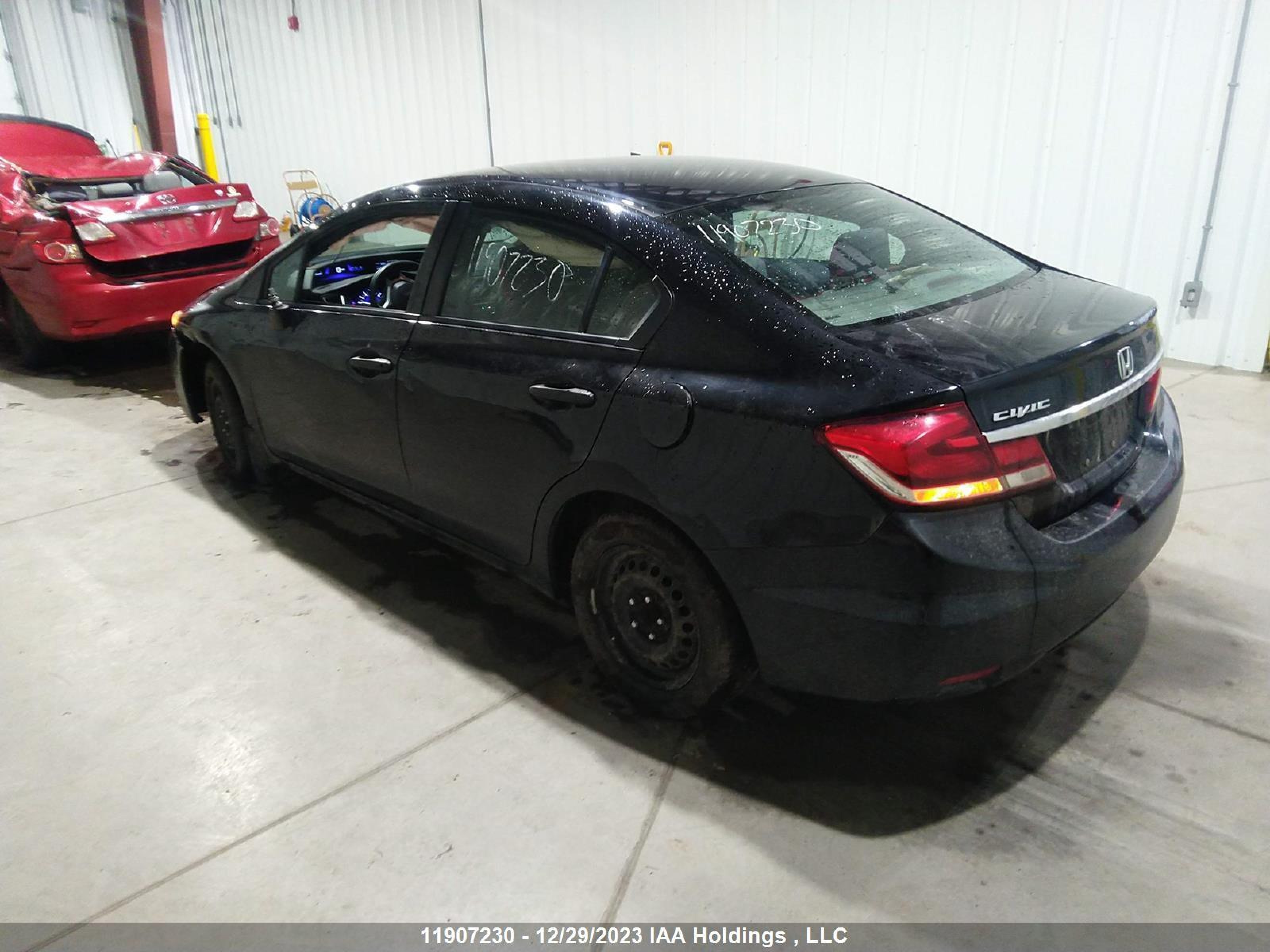 Photo 2 VIN: 2HGFB2E26EH006769 - HONDA CIVIC 