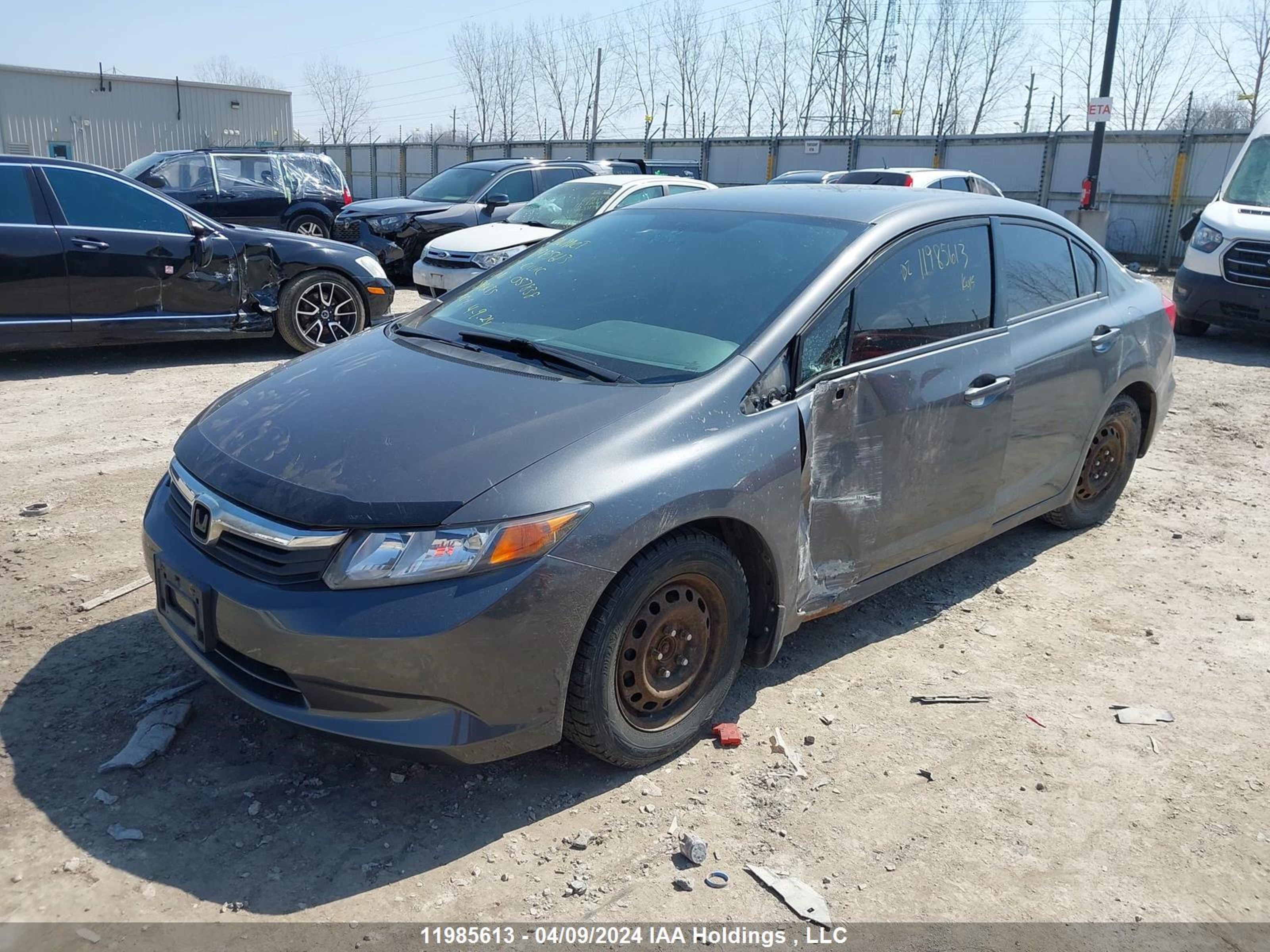 Photo 1 VIN: 2HGFB2E43CH057838 - HONDA CIVIC 