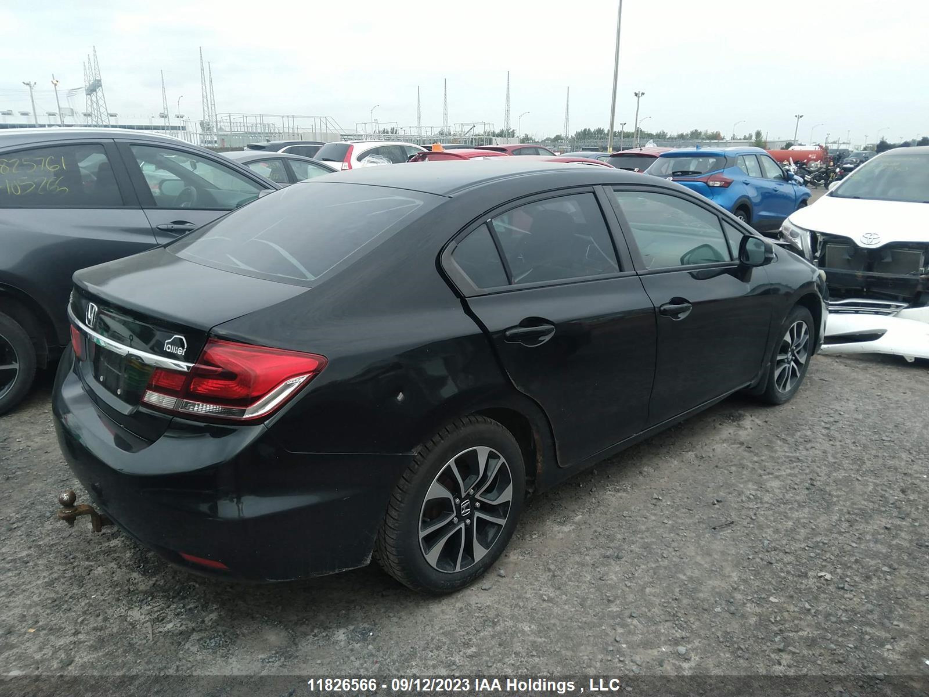 Photo 3 VIN: 2HGFB2E48DH010919 - HONDA CIVIC 