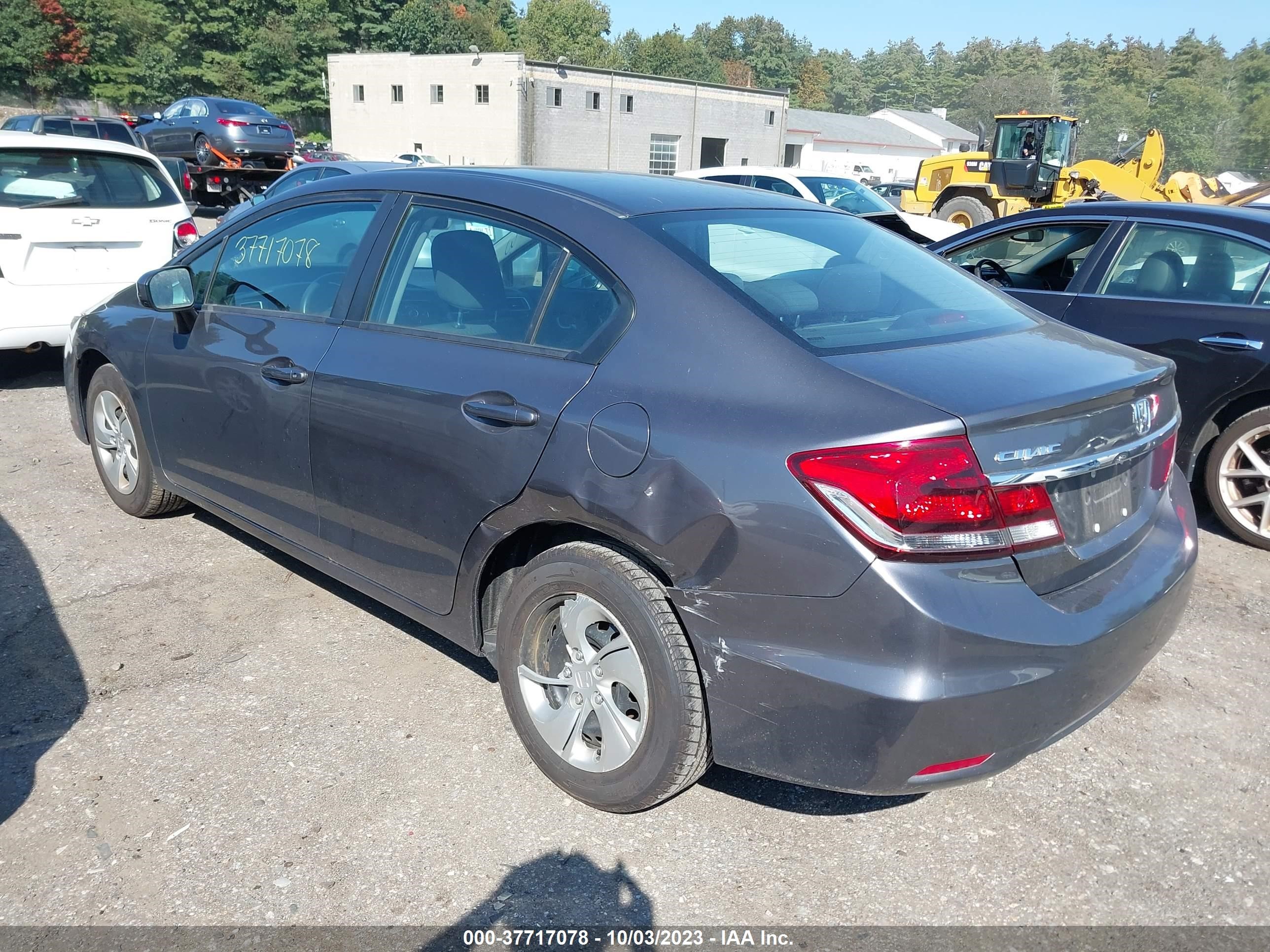 Photo 2 VIN: 2HGFB2E51EH552521 - HONDA CIVIC 