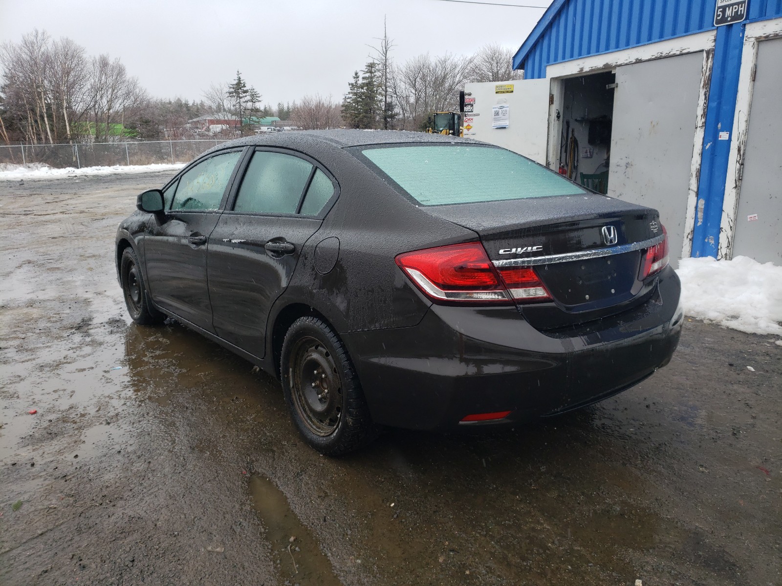 Photo 2 VIN: 2HGFB2E54DH017410 - HONDA CIVIC LX 