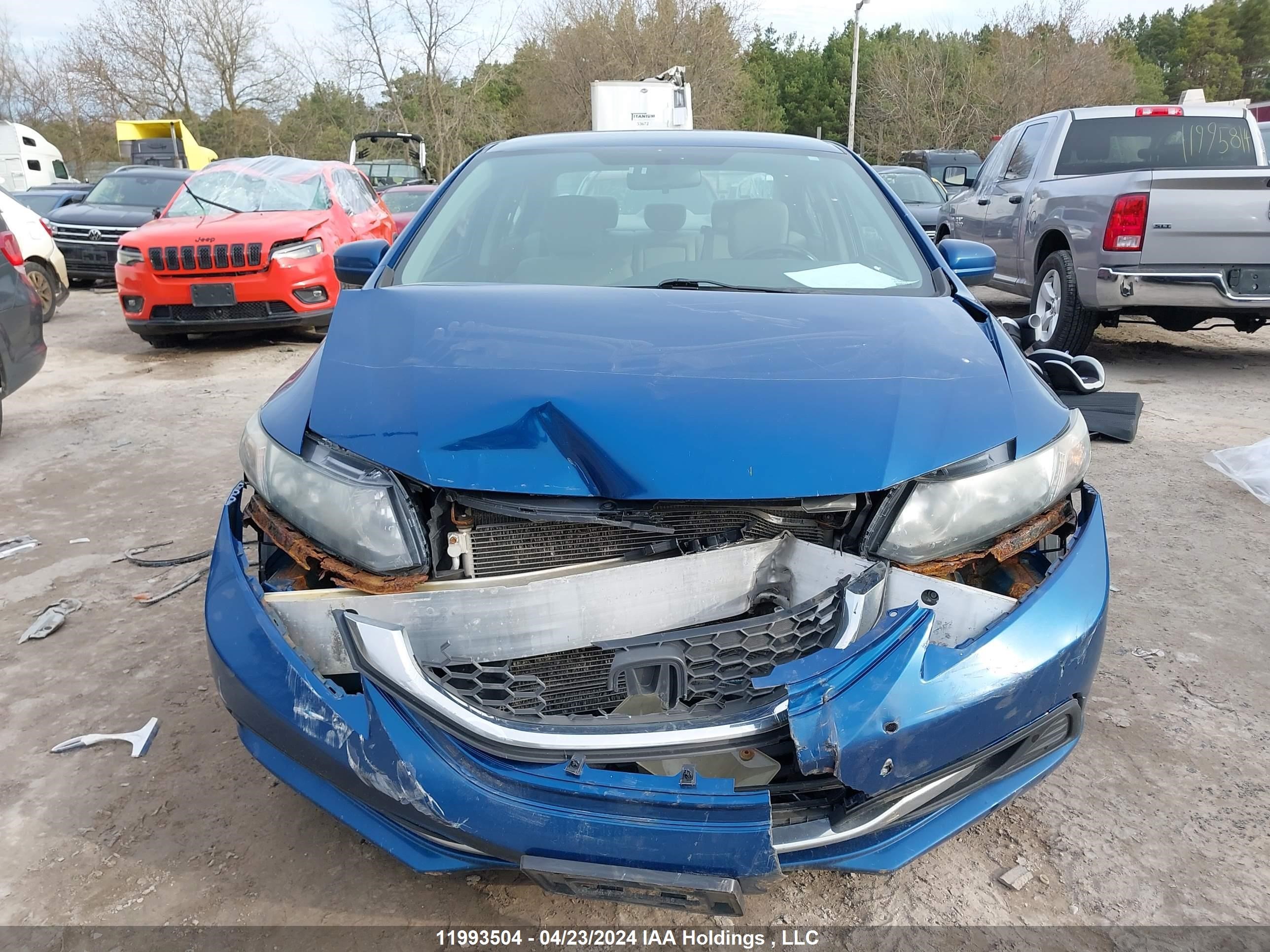 Photo 11 VIN: 2HGFB2F40FH014853 - HONDA CIVIC 