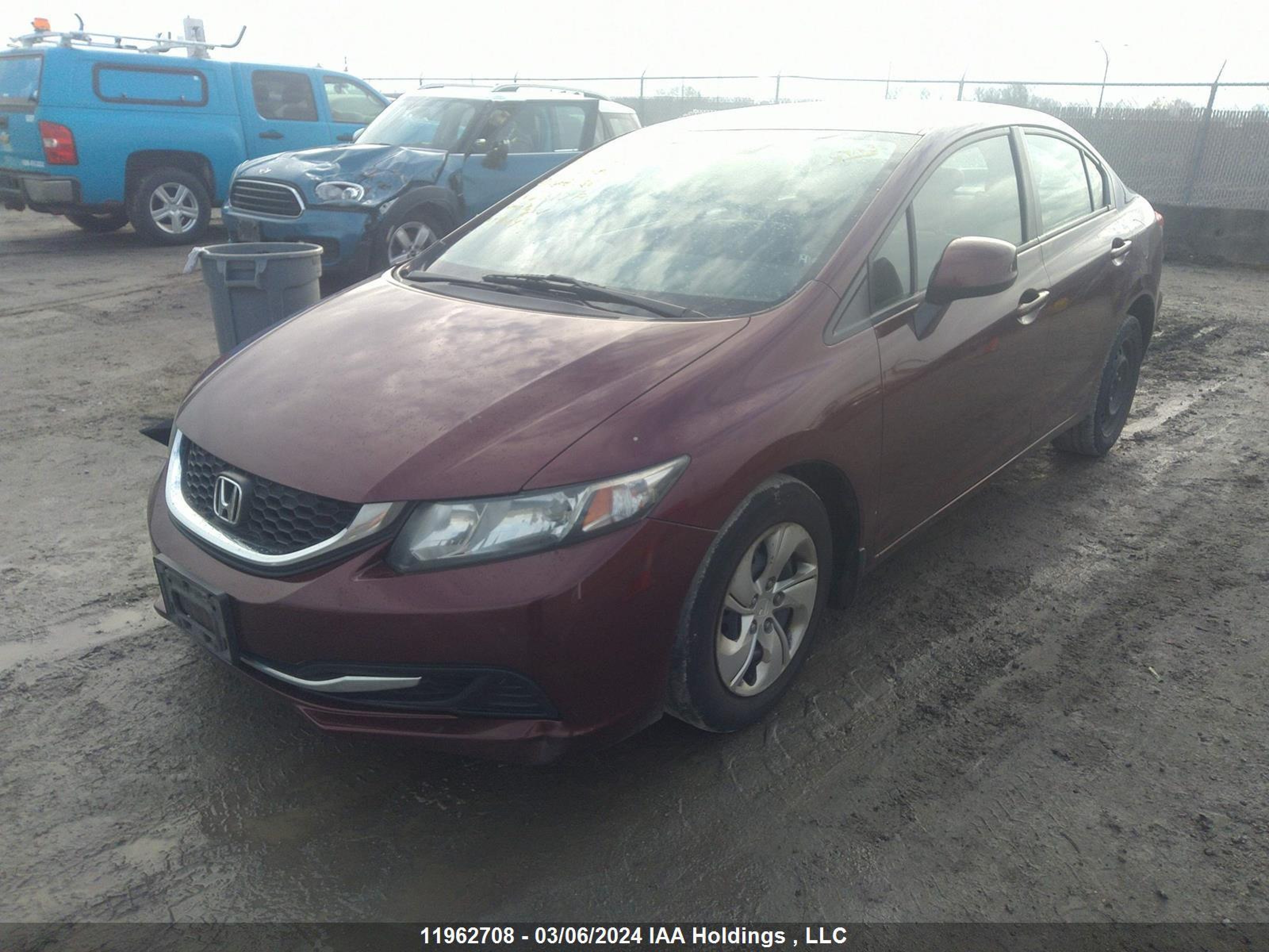 Photo 1 VIN: 2HGFB2F41DH028256 - HONDA CIVIC 