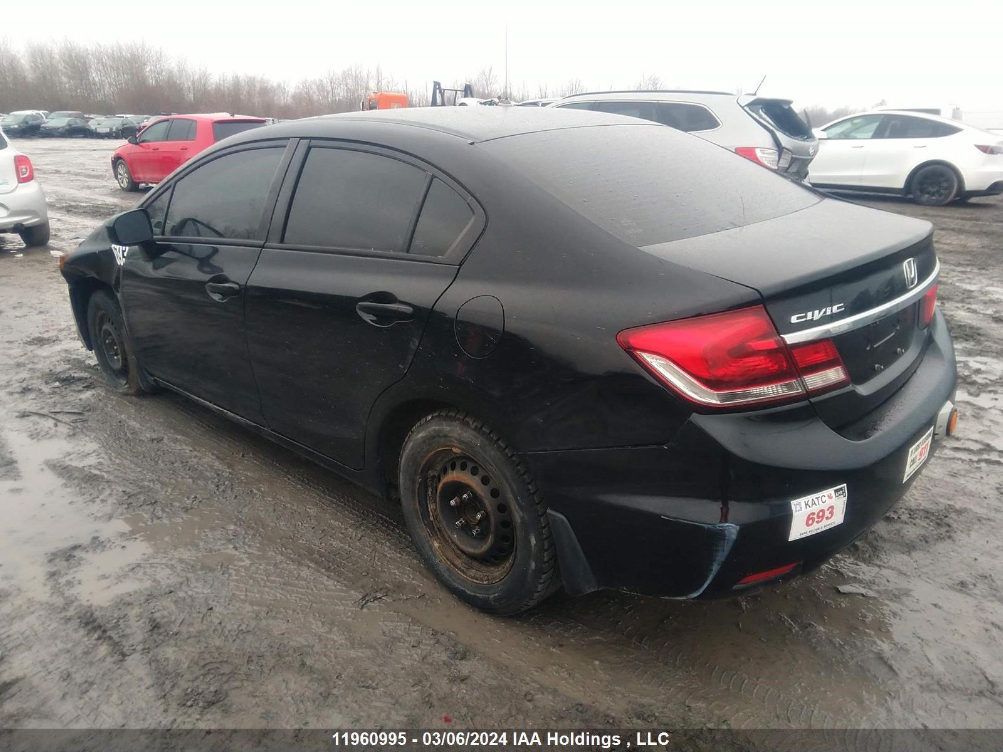 Photo 2 VIN: 2HGFB2F41FH041043 - HONDA CIVIC 