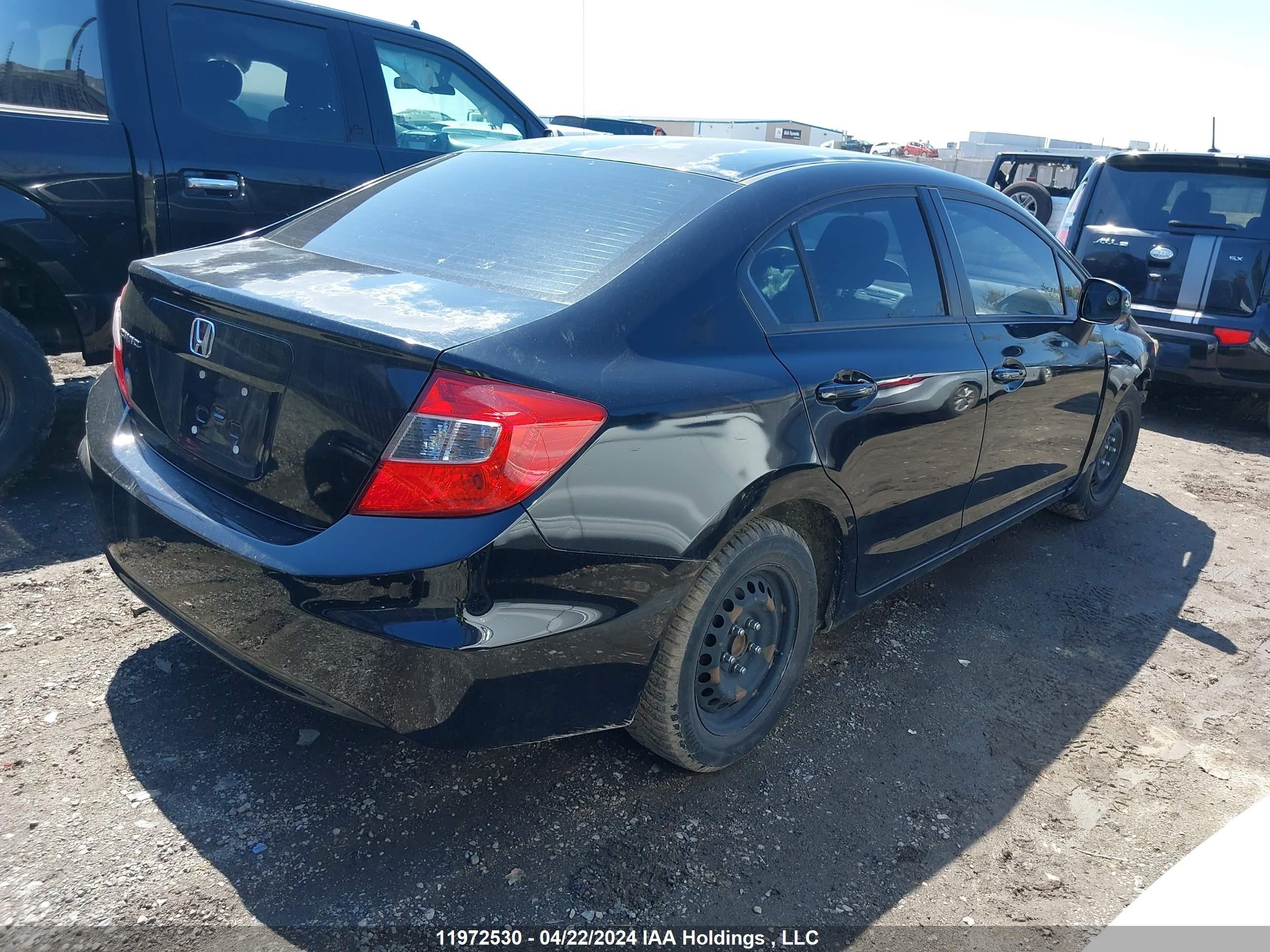 Photo 3 VIN: 2HGFB2F43CH050063 - HONDA CIVIC 