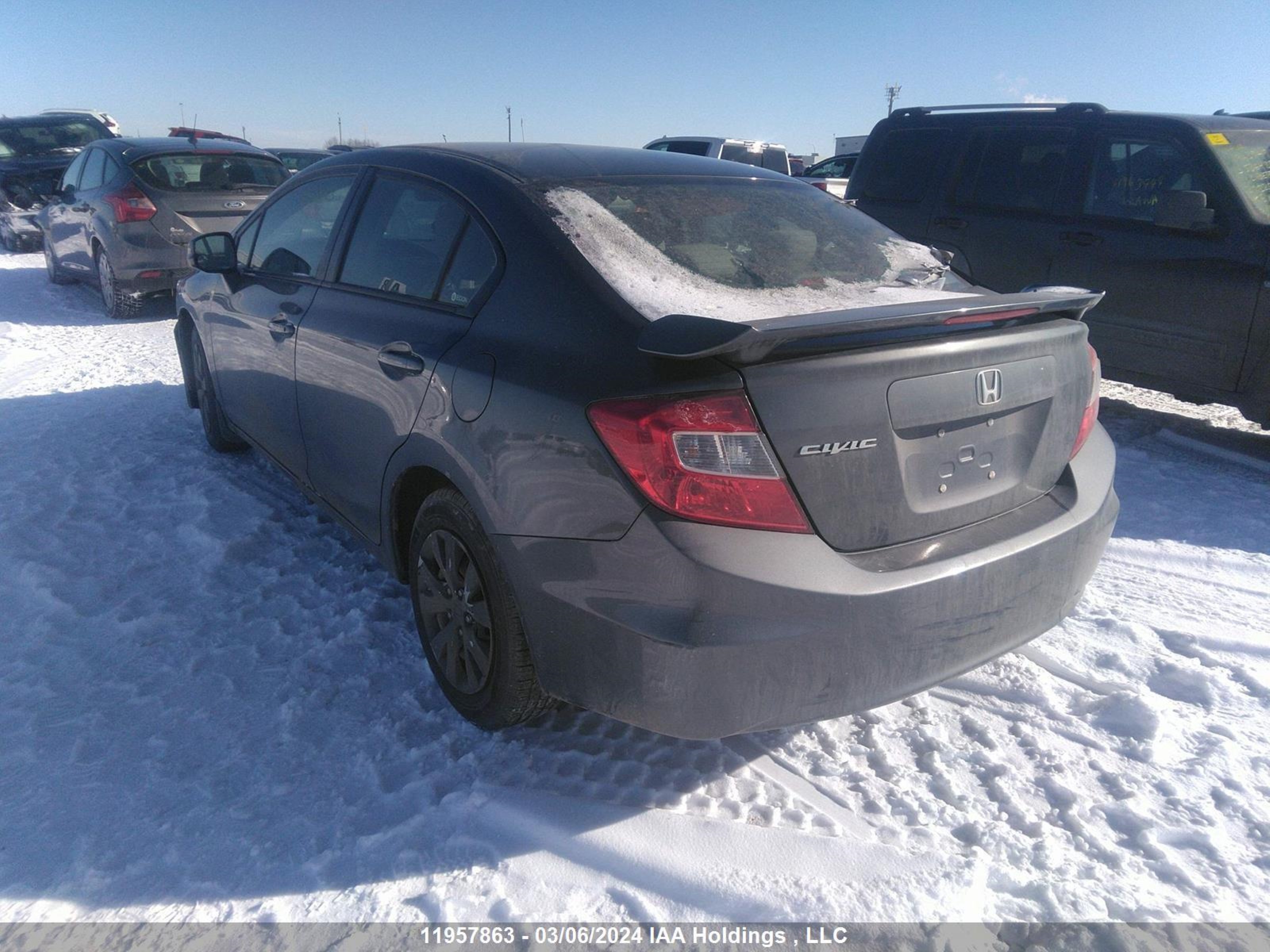 Photo 2 VIN: 2HGFB2F43CH052086 - HONDA CIVIC 