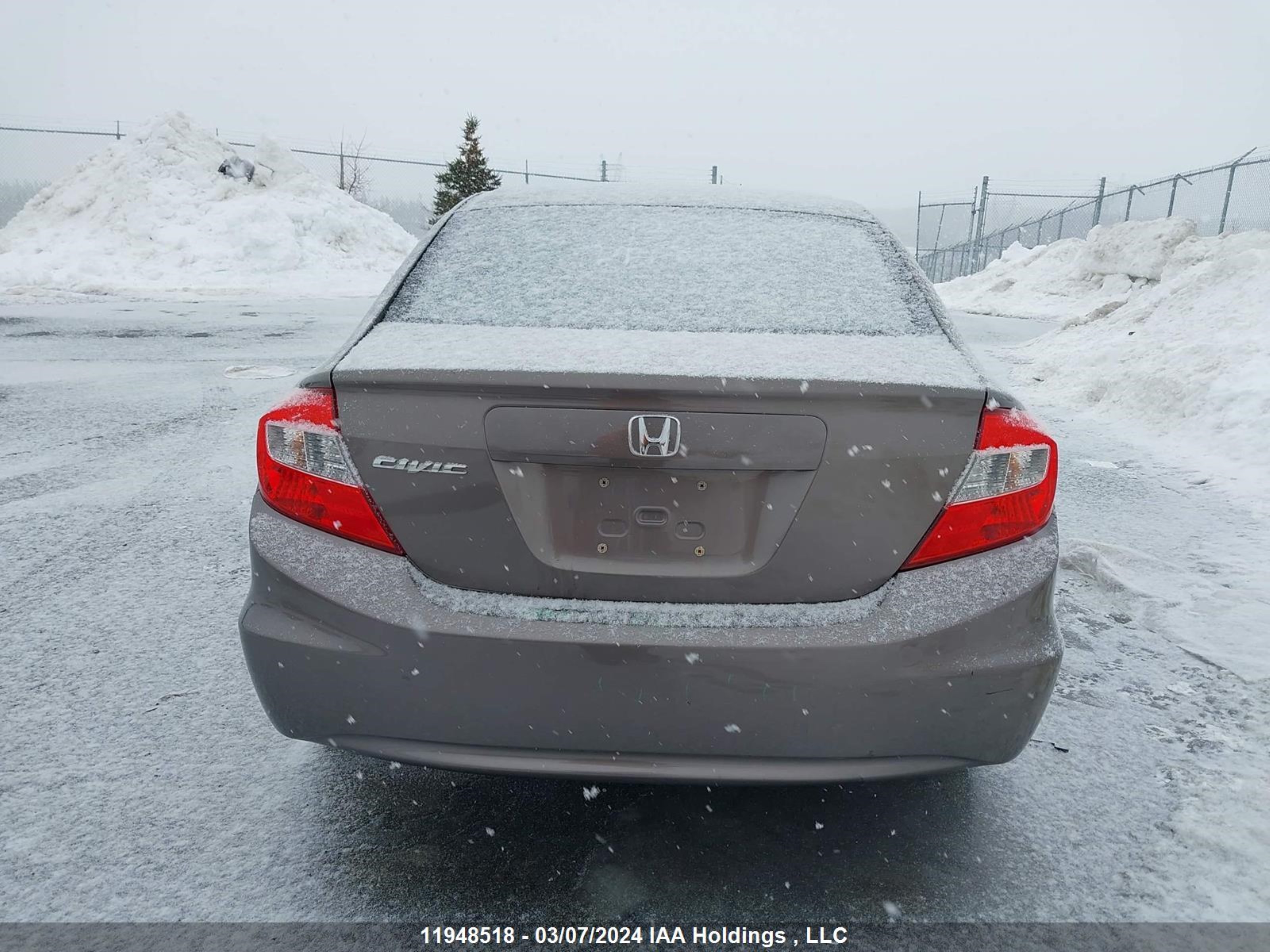 Photo 16 VIN: 2HGFB2F43CH060009 - HONDA CIVIC 