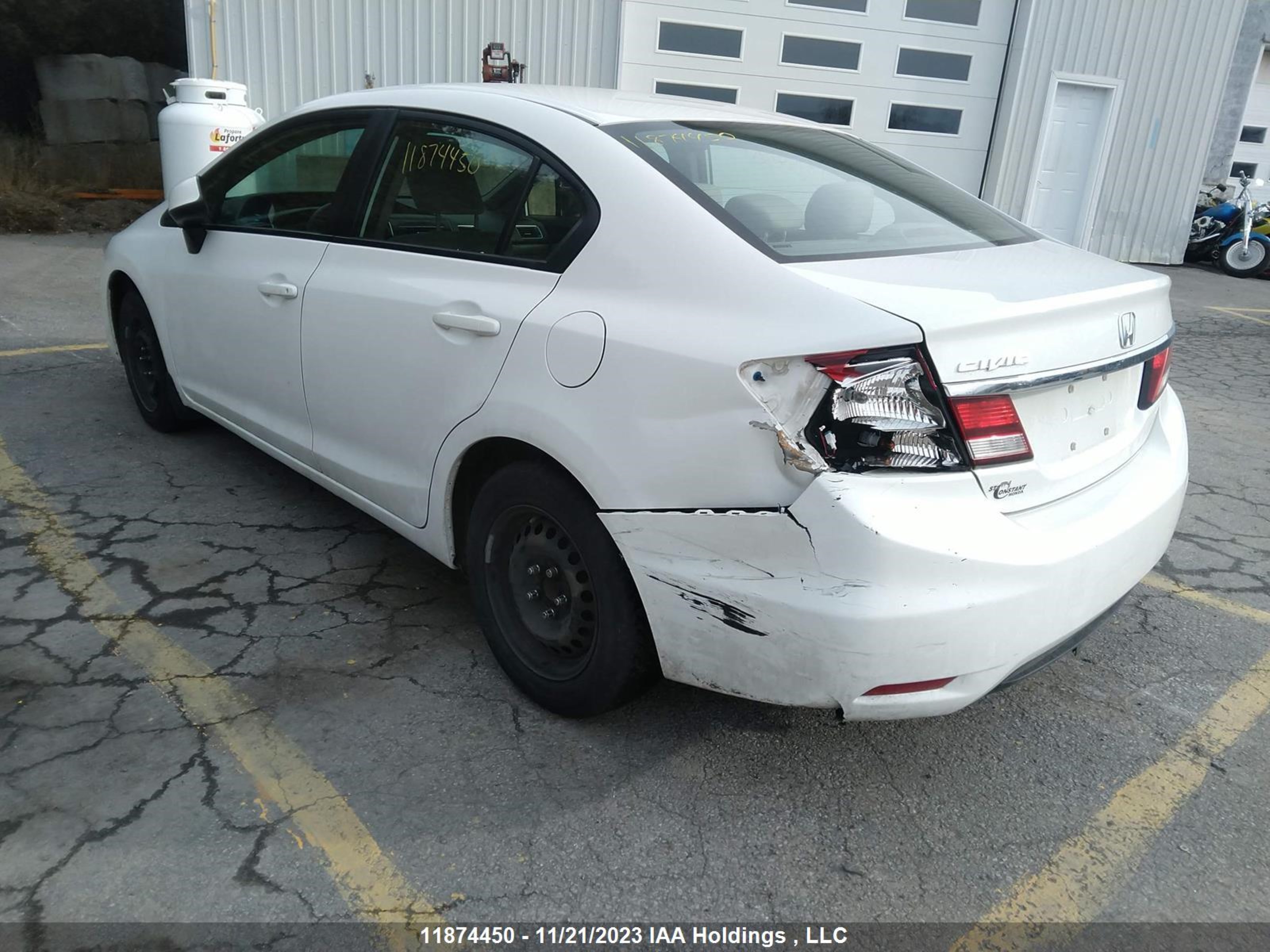 Photo 2 VIN: 2HGFB2F43DH105306 - HONDA CIVIC 