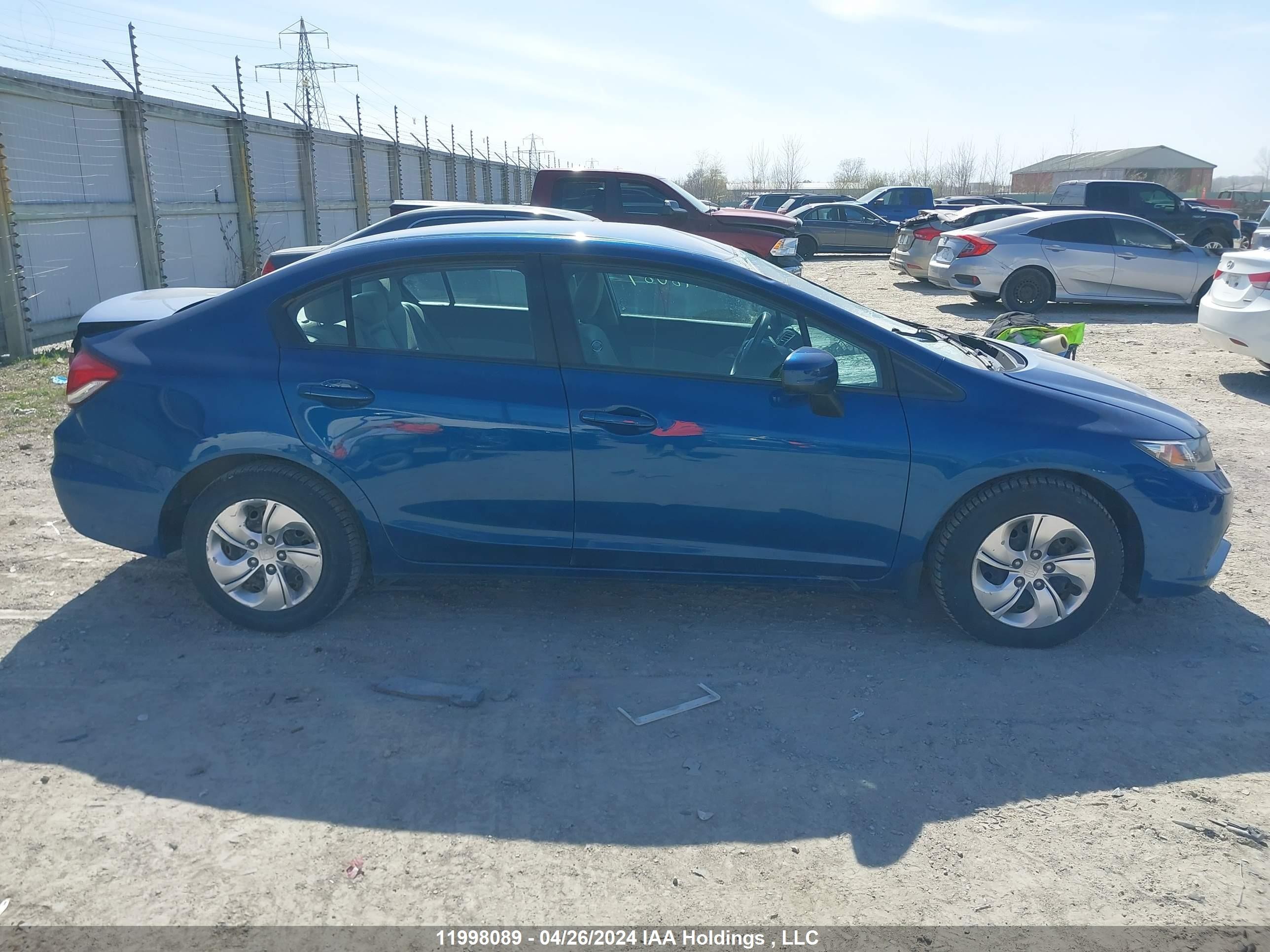 Photo 13 VIN: 2HGFB2F43EH026560 - HONDA CIVIC 