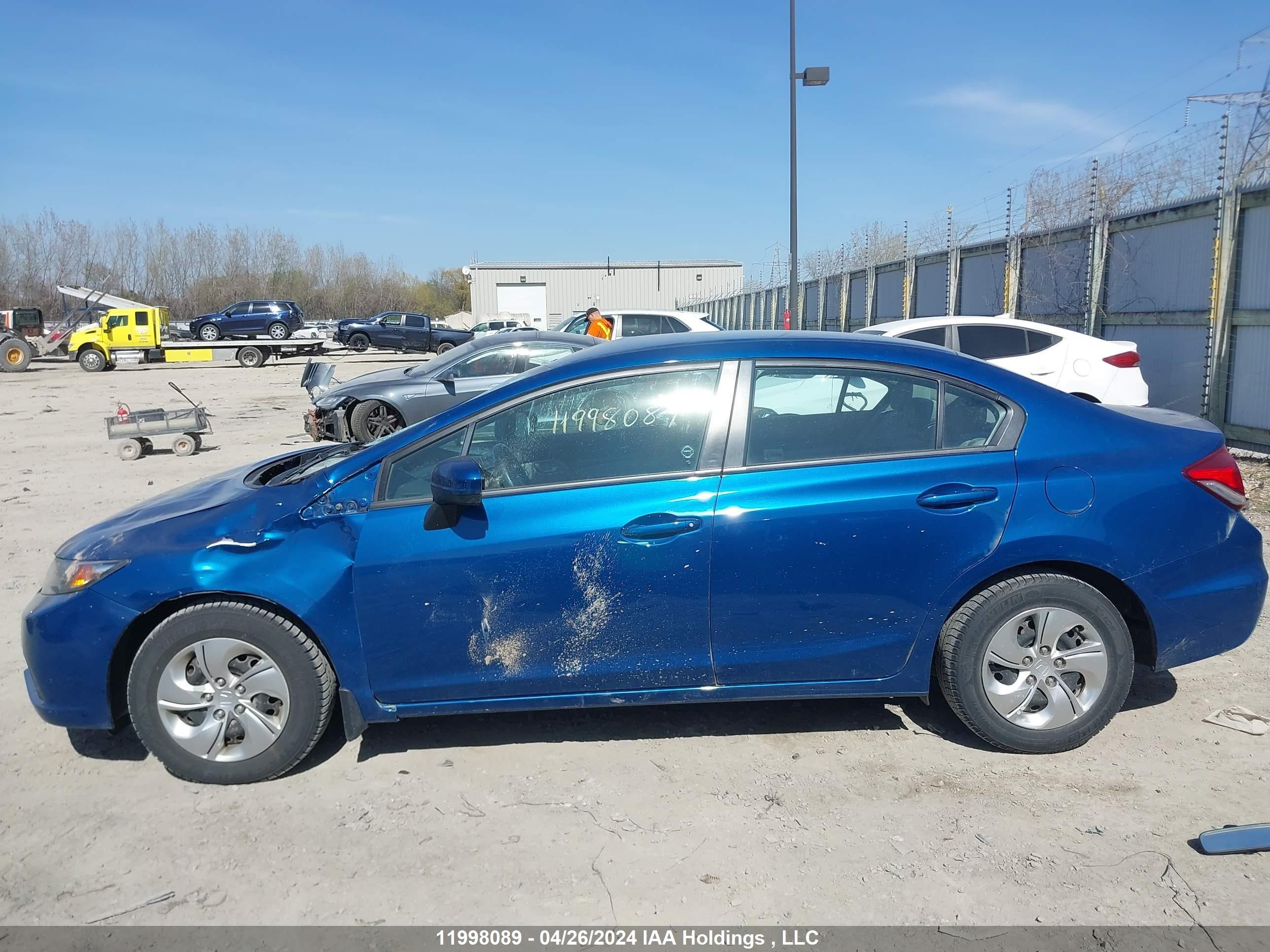 Photo 14 VIN: 2HGFB2F43EH026560 - HONDA CIVIC 