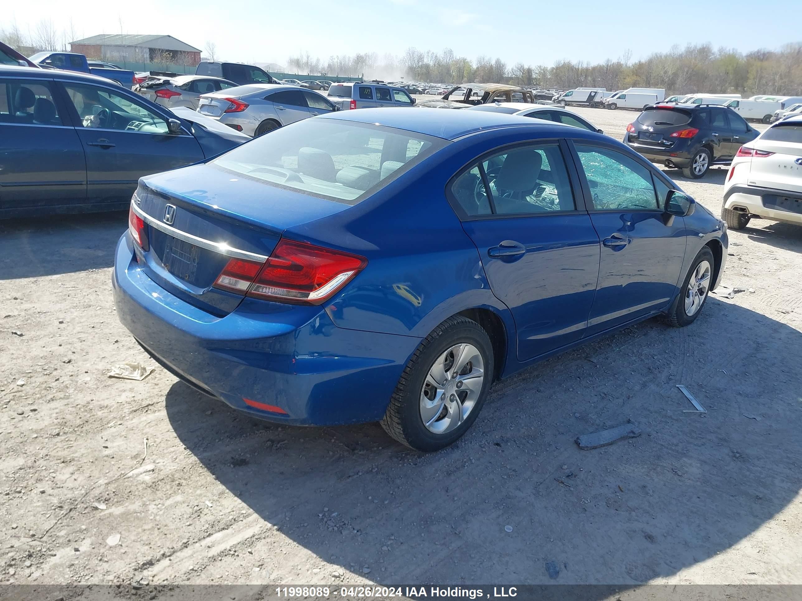 Photo 3 VIN: 2HGFB2F43EH026560 - HONDA CIVIC 