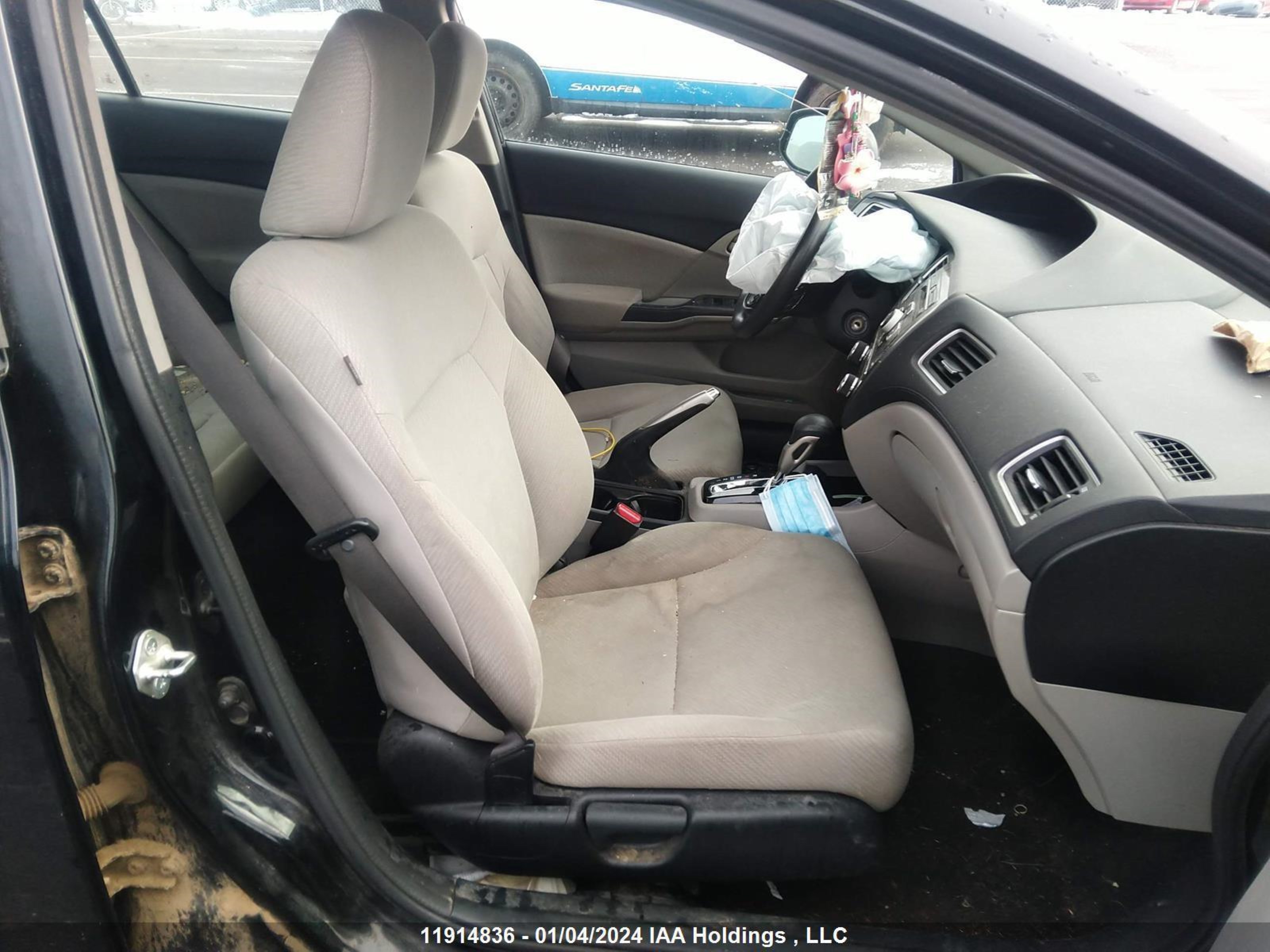 Photo 4 VIN: 2HGFB2F44DH006977 - HONDA CIVIC 