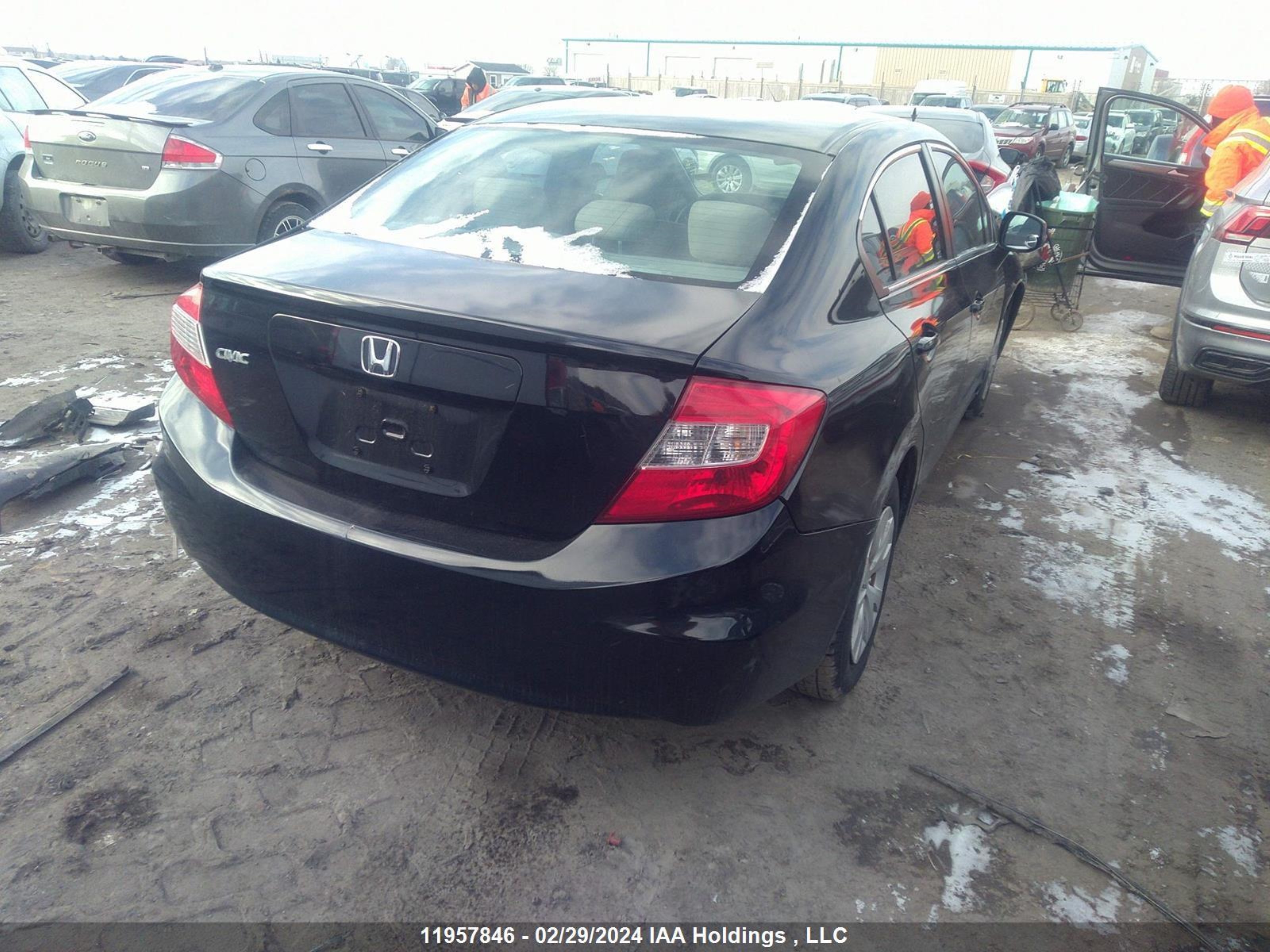 Photo 3 VIN: 2HGFB2F46CH055922 - HONDA CIVIC 