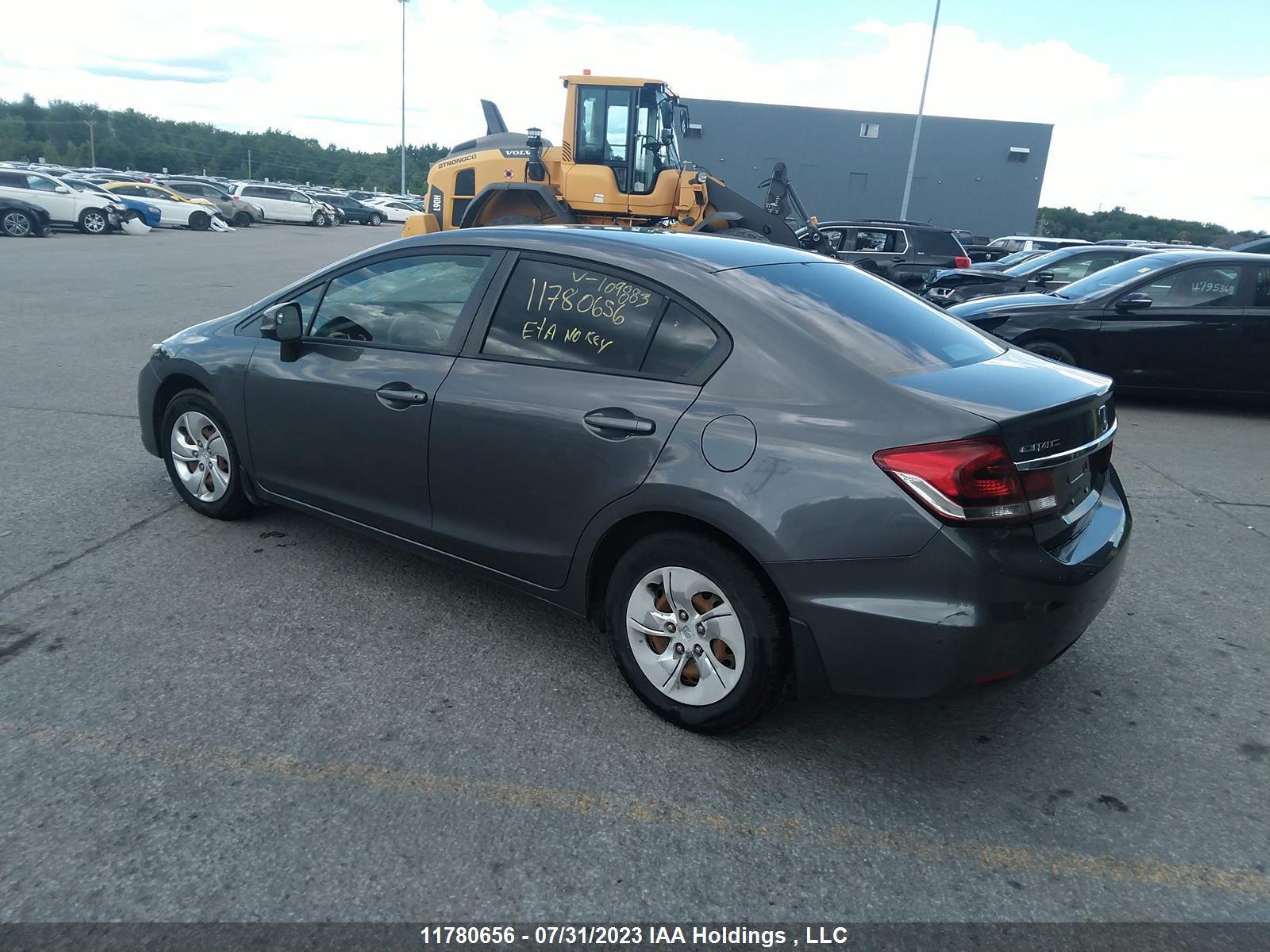 Photo 2 VIN: 2HGFB2F46DH109883 - HONDA CIVIC 