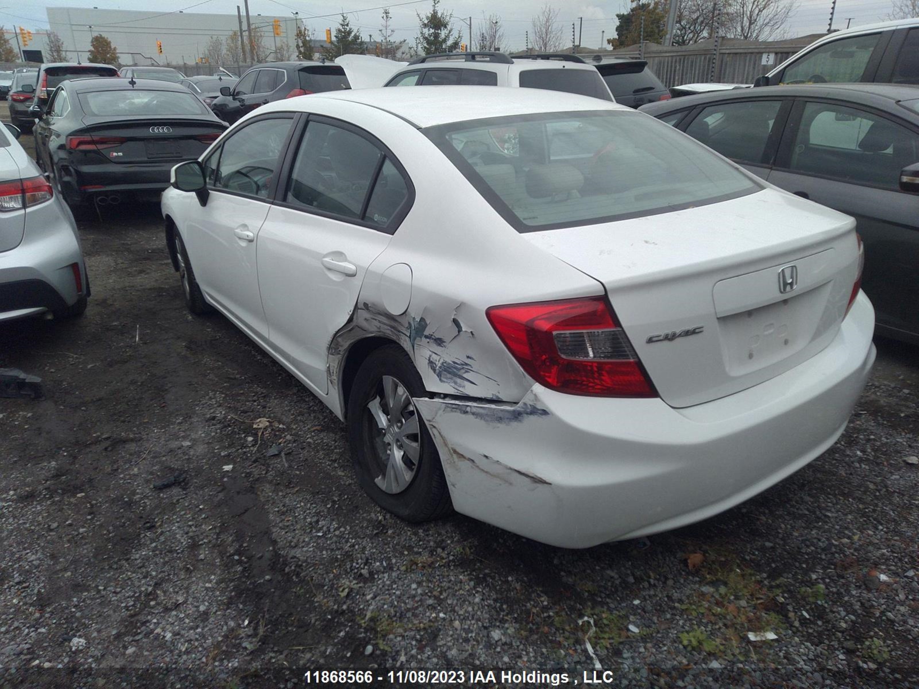 Photo 2 VIN: 2HGFB2F47CH051801 - HONDA CIVIC 