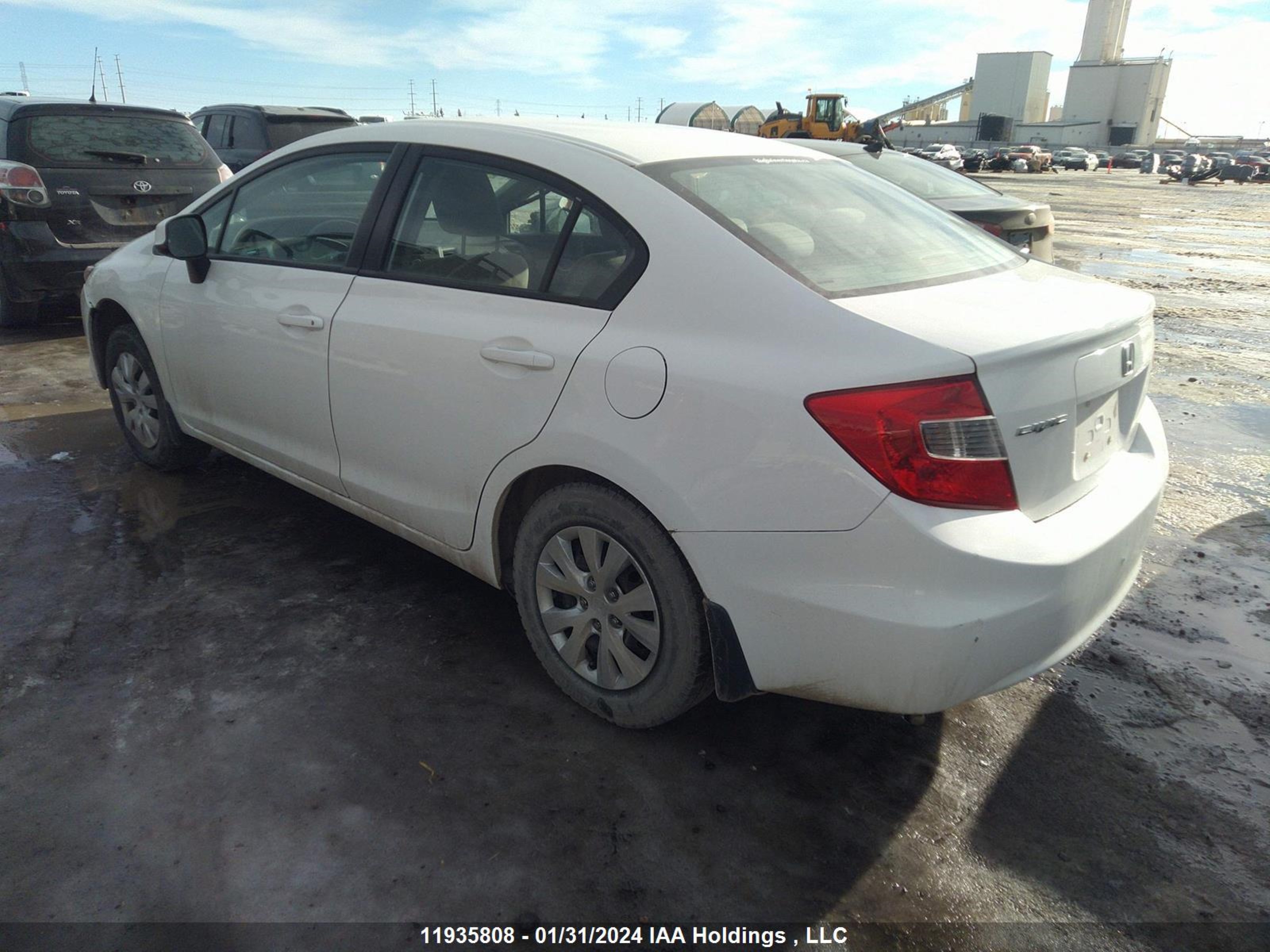 Photo 2 VIN: 2HGFB2F47CH059963 - HONDA CIVIC 