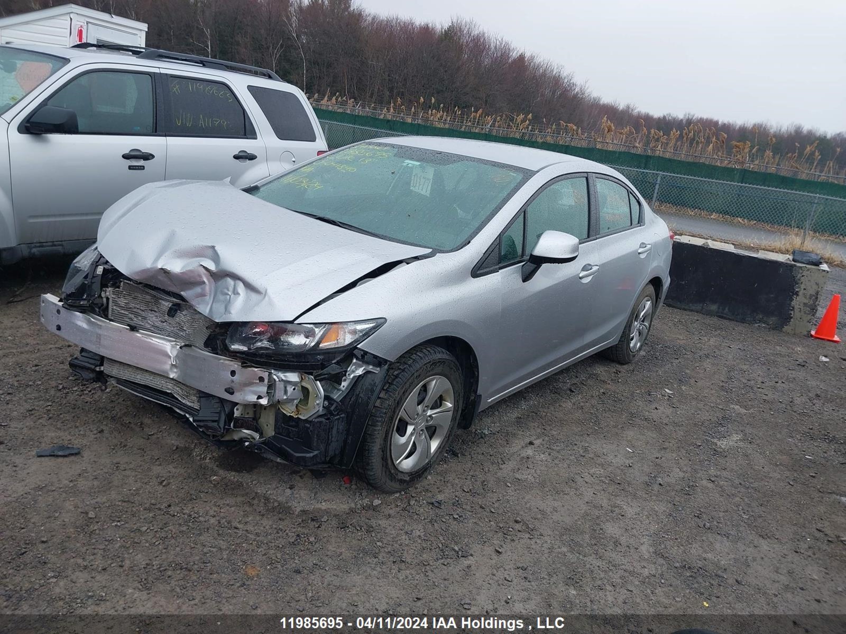 Photo 1 VIN: 2HGFB2F49DH041840 - HONDA CIVIC 