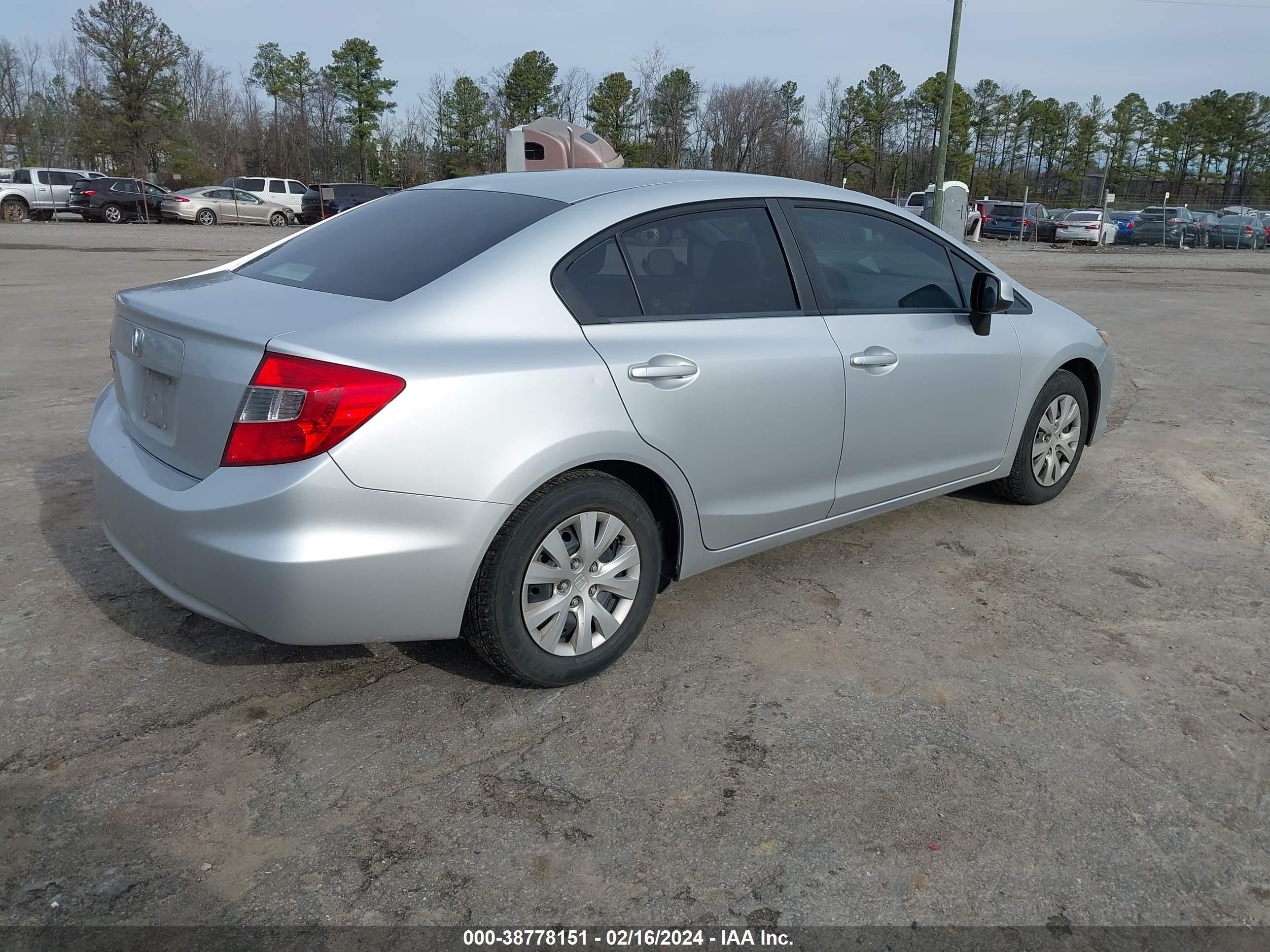 Photo 3 VIN: 2HGFB2F50CH526939 - HONDA CIVIC 