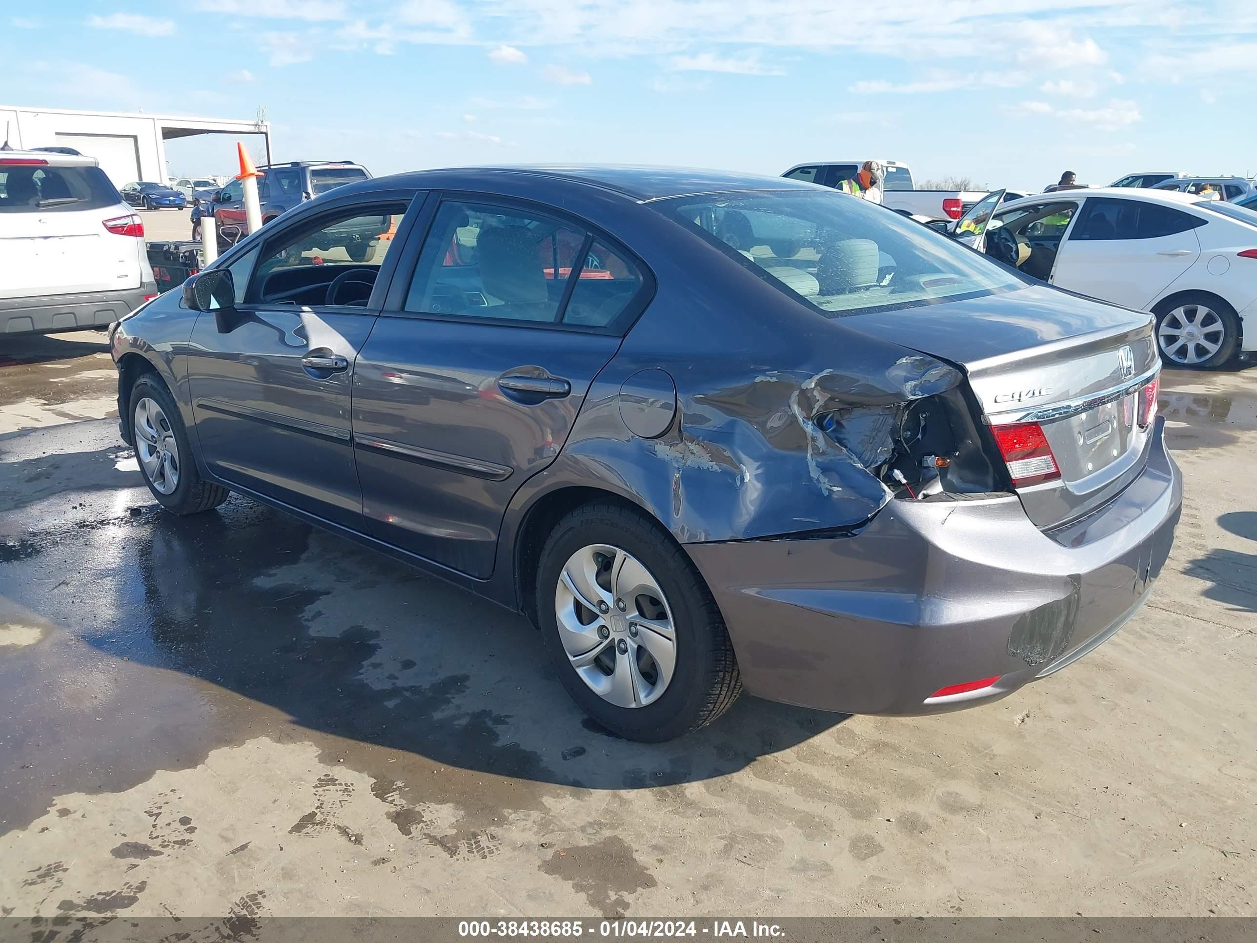 Photo 2 VIN: 2HGFB2F50FH521289 - HONDA CIVIC 