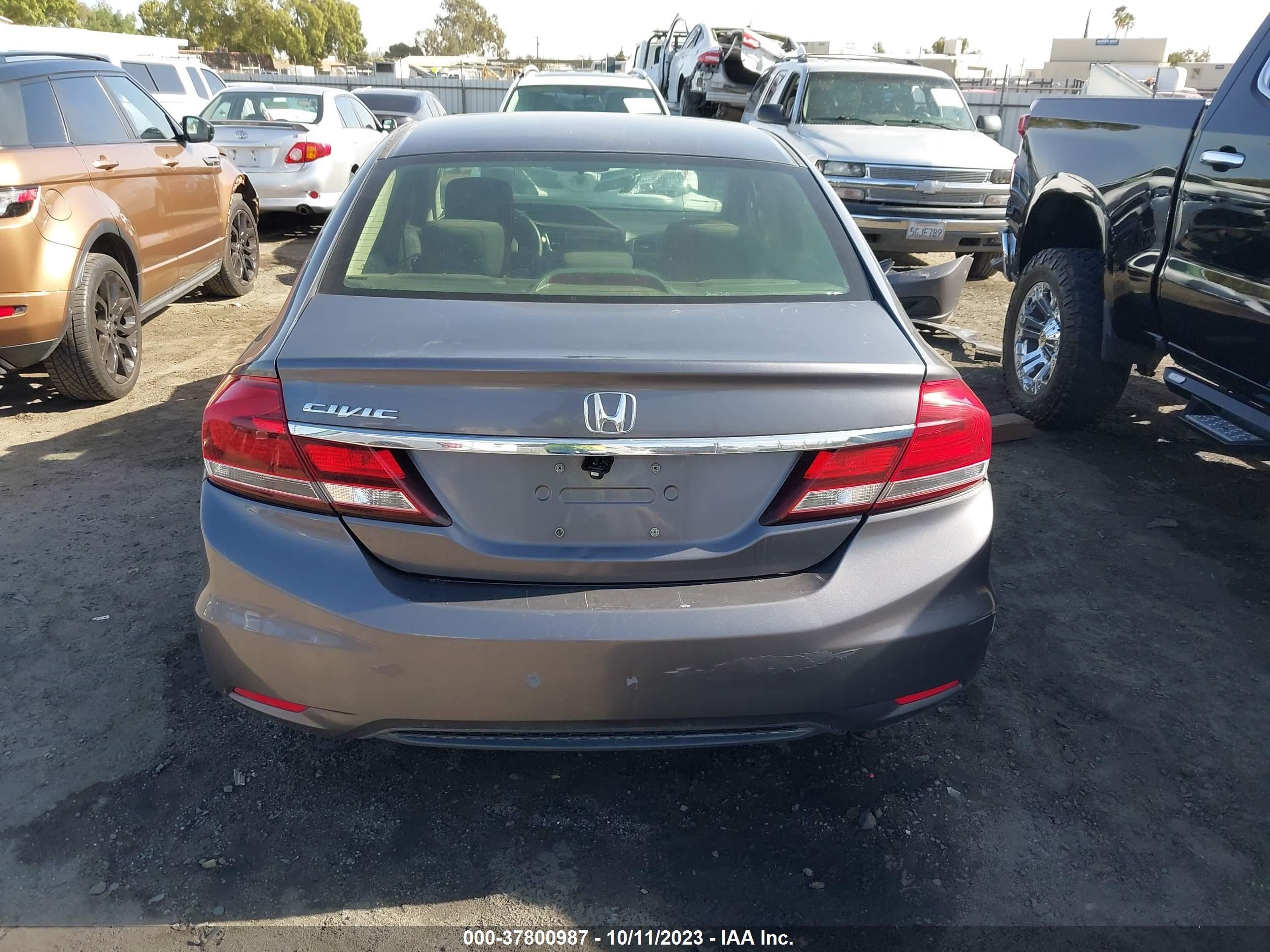 Photo 16 VIN: 2HGFB2F50FH542434 - HONDA CIVIC 