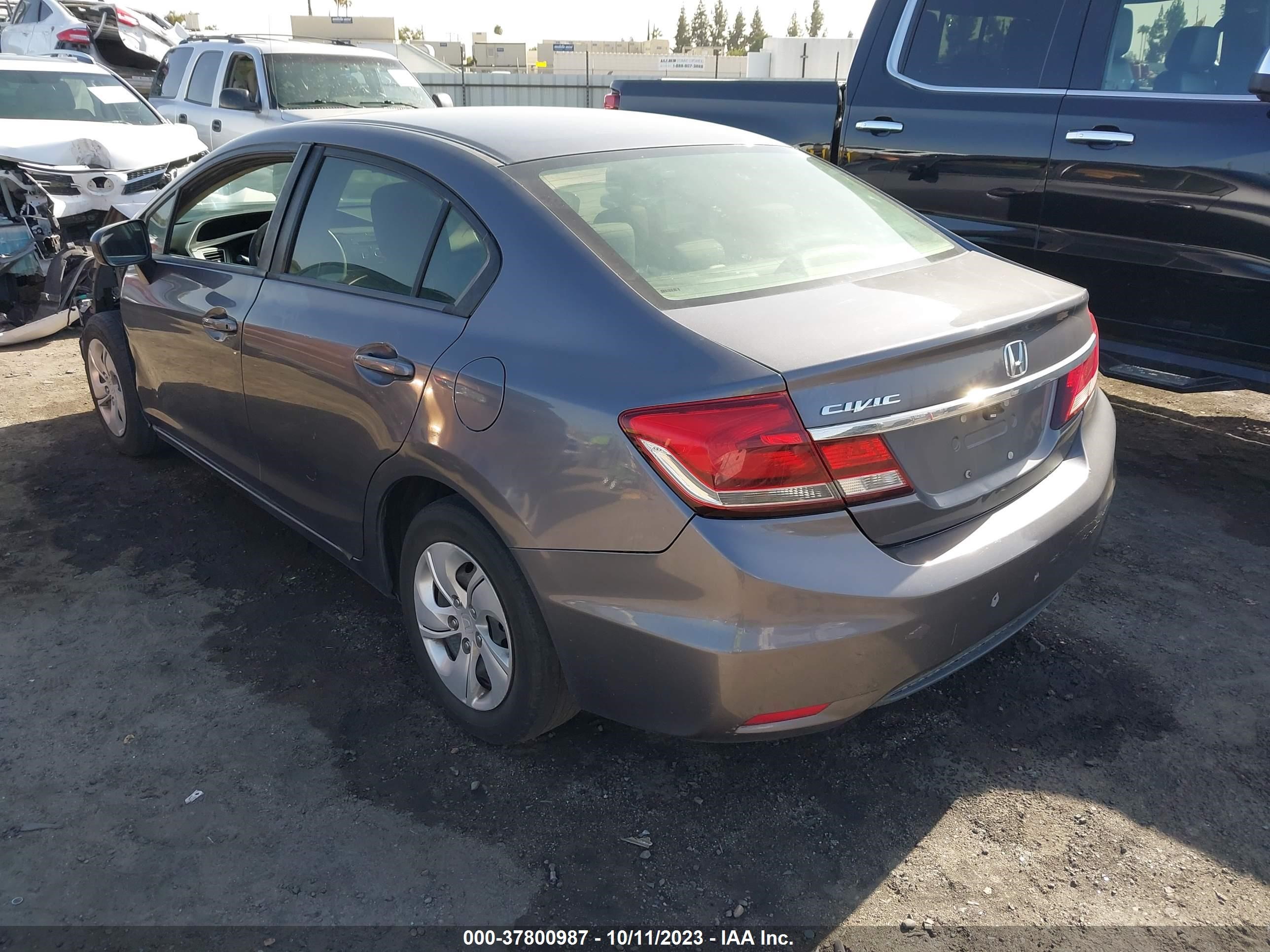 Photo 2 VIN: 2HGFB2F50FH542434 - HONDA CIVIC 