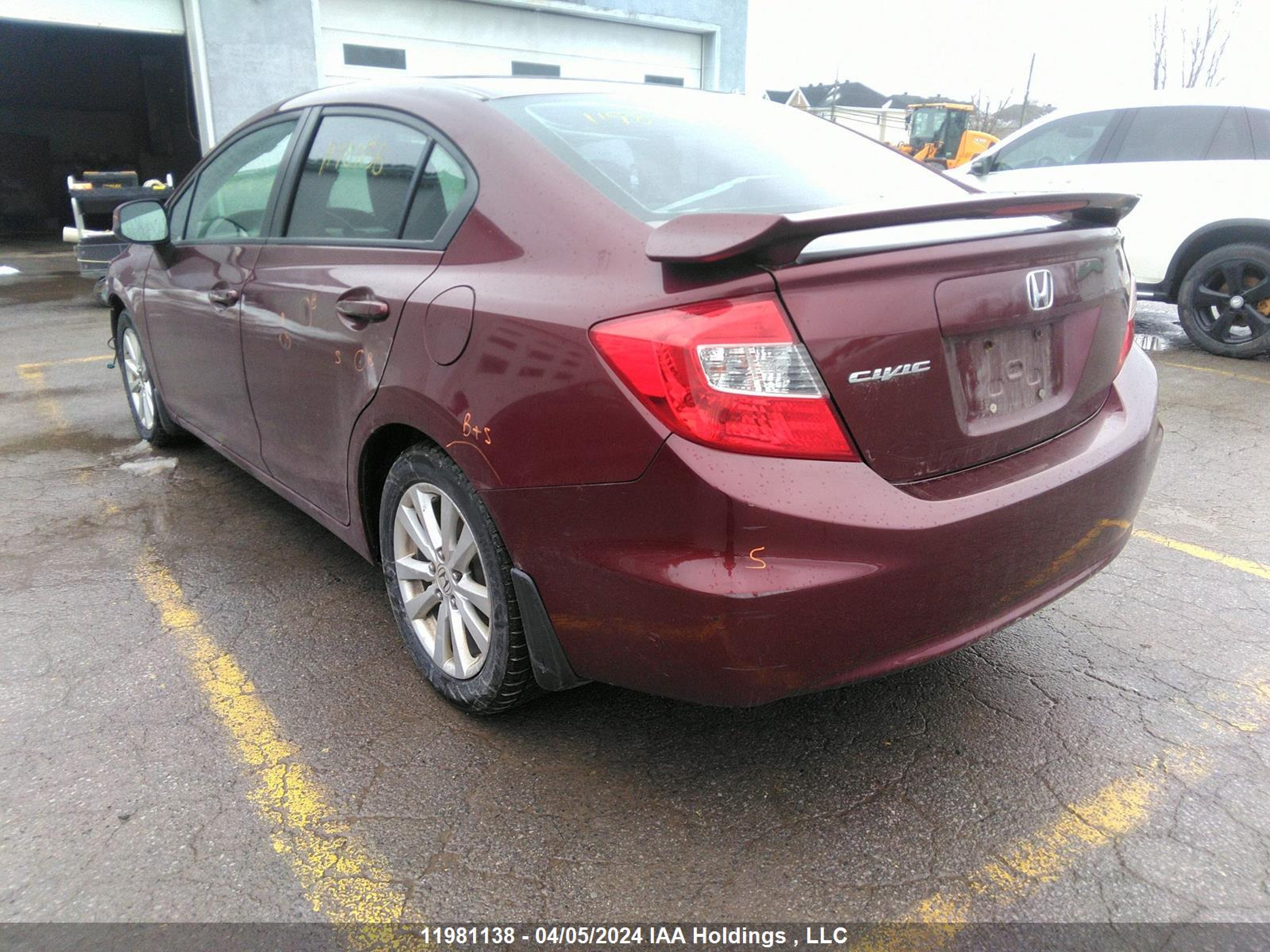 Photo 2 VIN: 2HGFB2F51CH025834 - HONDA CIVIC 