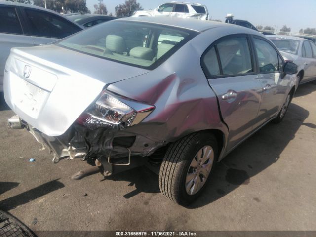 Photo 3 VIN: 2HGFB2F51CH580945 - HONDA CIVIC SDN 