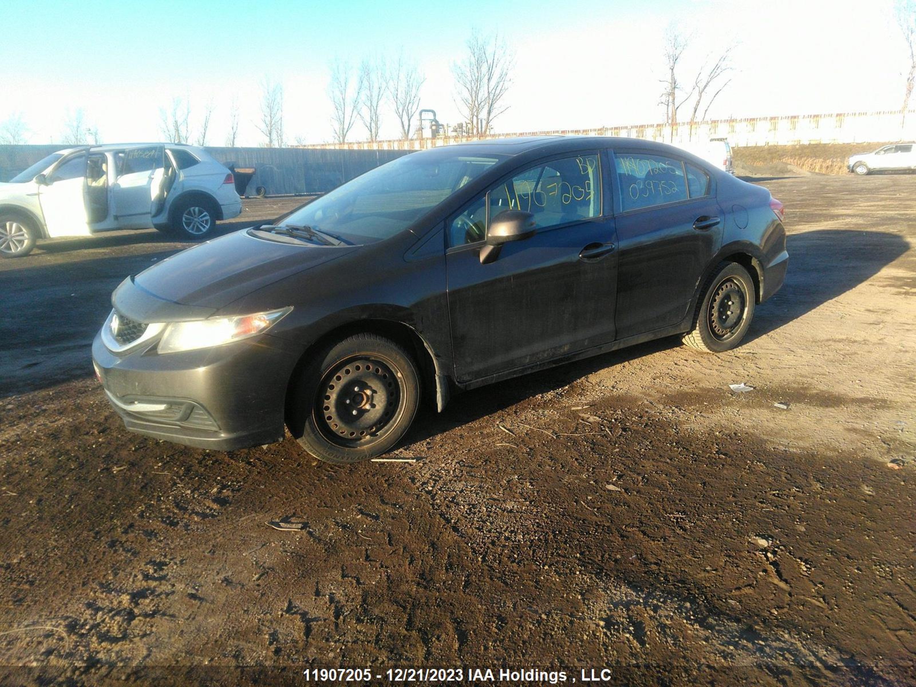 Photo 1 VIN: 2HGFB2F51DH039752 - HONDA CIVIC 