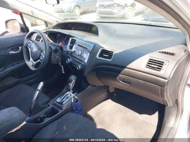 Photo 4 VIN: 2HGFB2F51DH566965 - HONDA CIVIC 