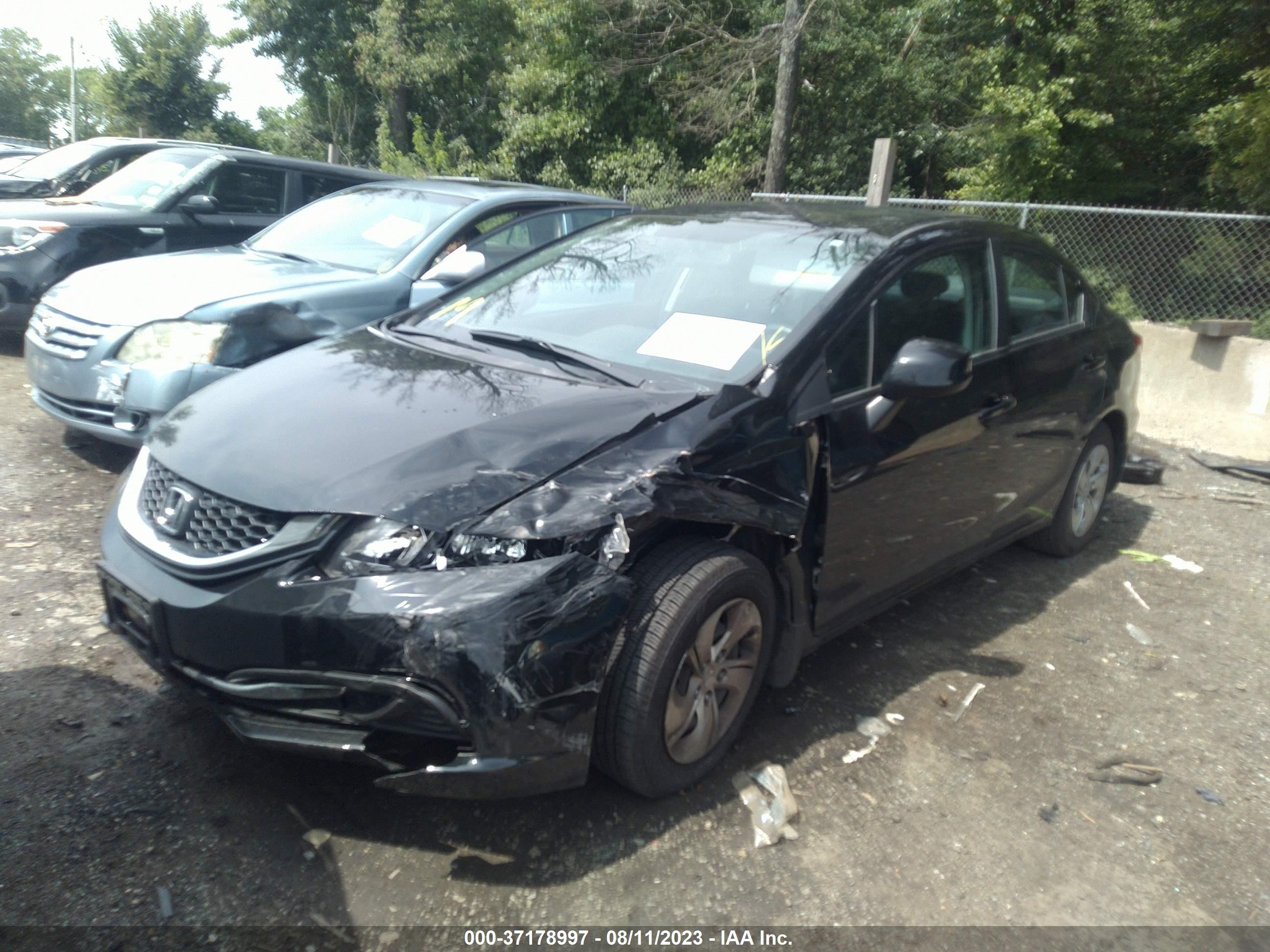 Photo 1 VIN: 2HGFB2F51DH584317 - HONDA CIVIC 