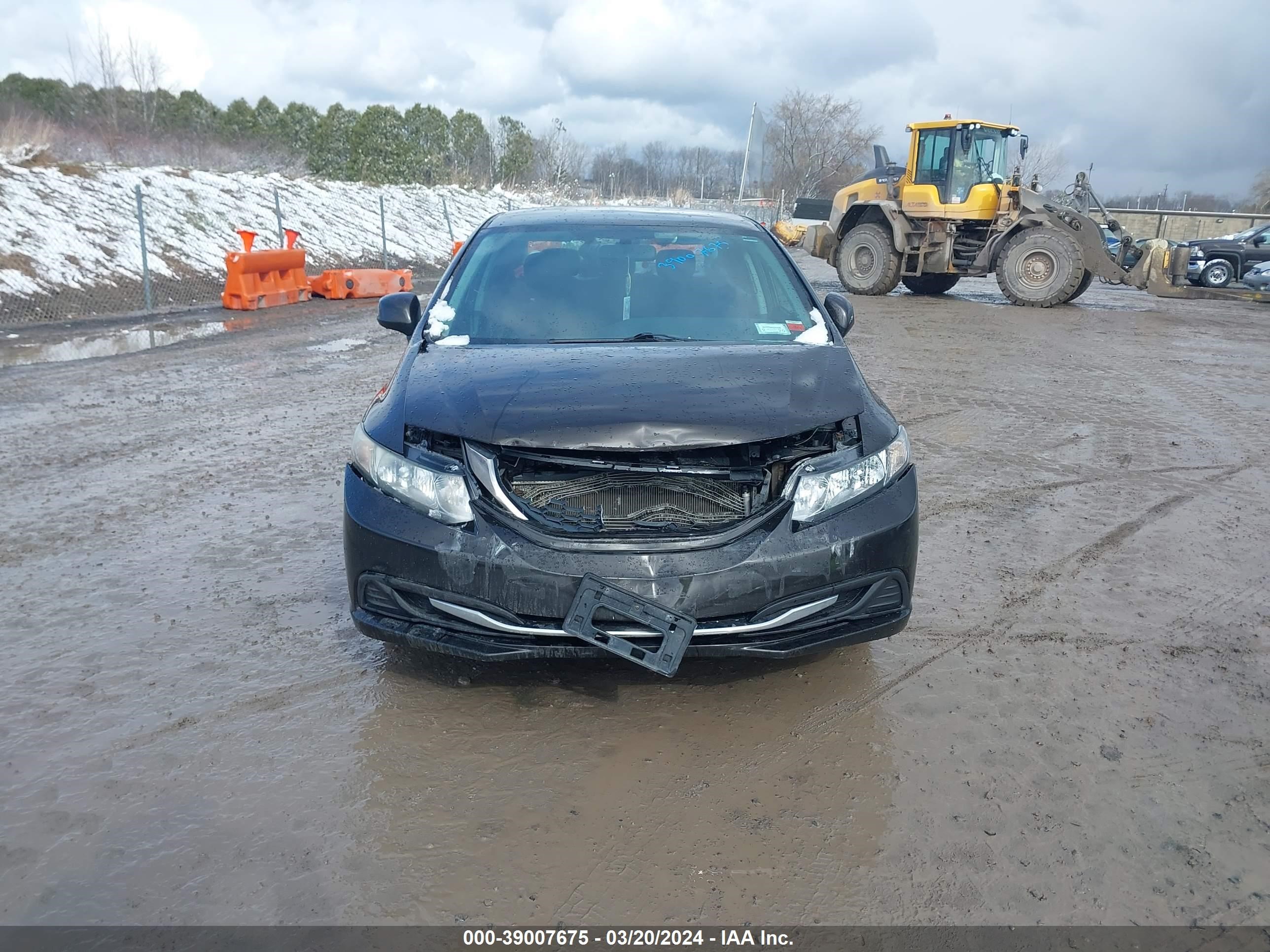 Photo 5 VIN: 2HGFB2F51DH588237 - HONDA CIVIC 