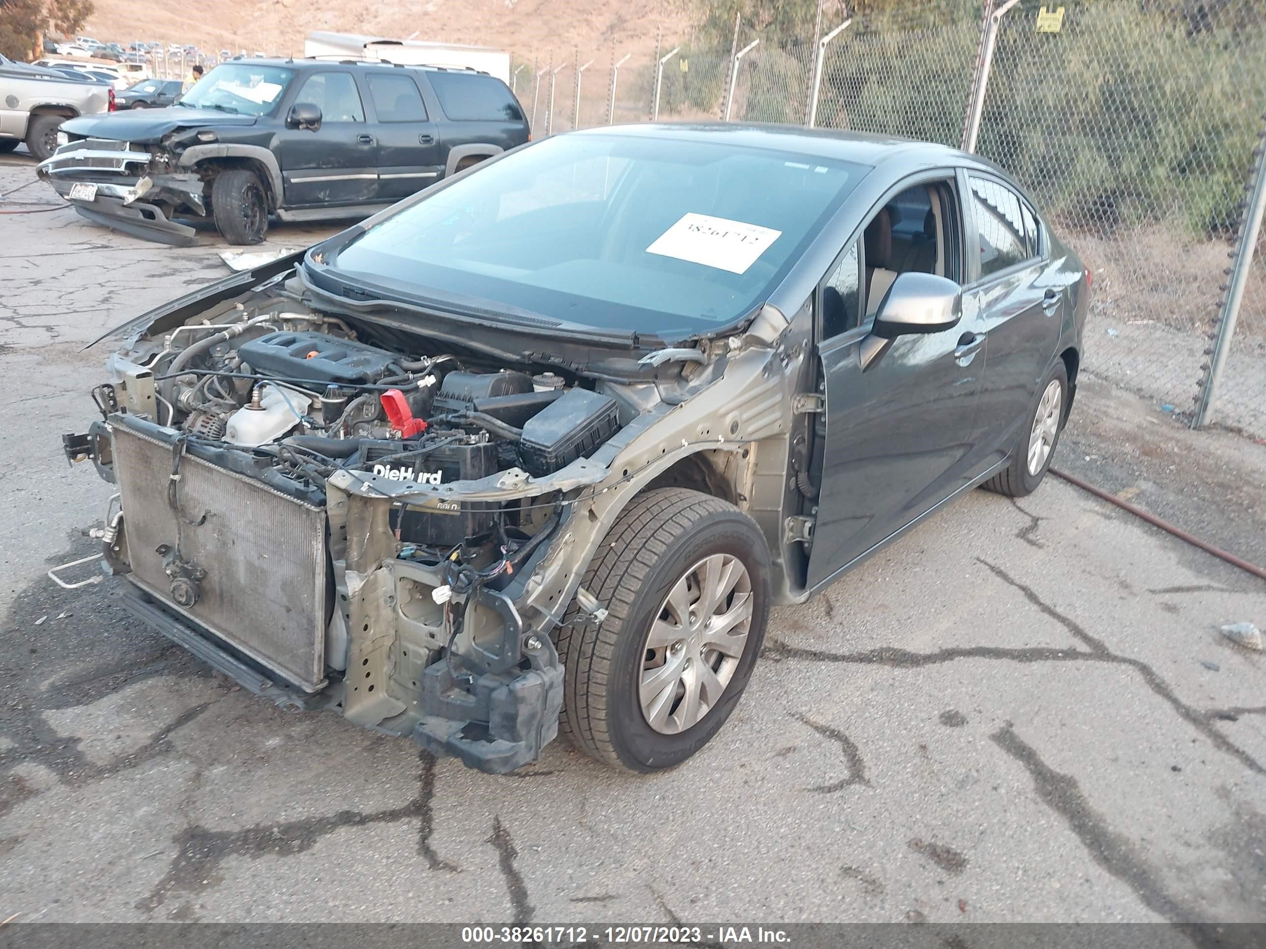 Photo 1 VIN: 2HGFB2F52CH313345 - HONDA CIVIC 