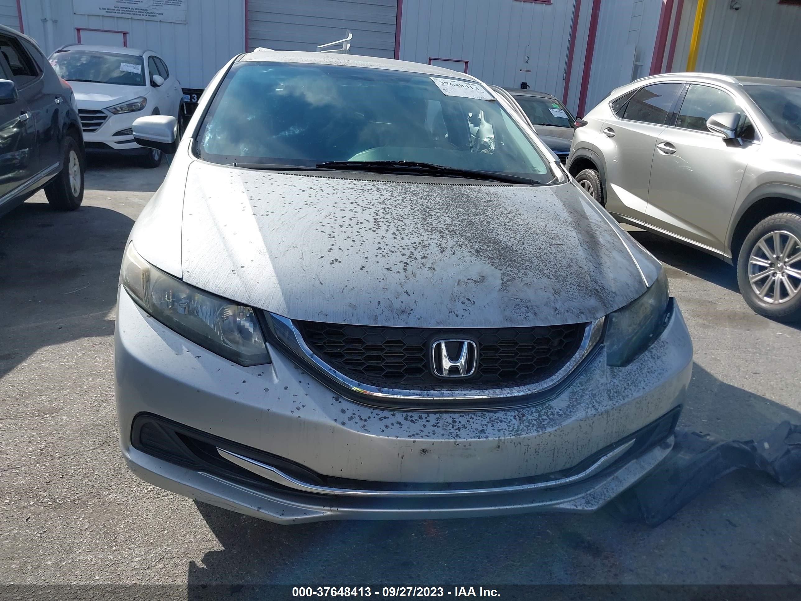 Photo 11 VIN: 2HGFB2F52FH549840 - HONDA CIVIC 