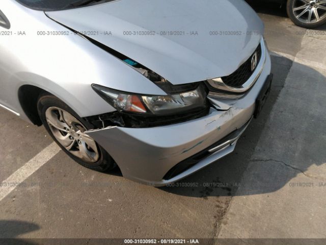 Photo 5 VIN: 2HGFB2F52FH560837 - HONDA CIVIC SEDAN 