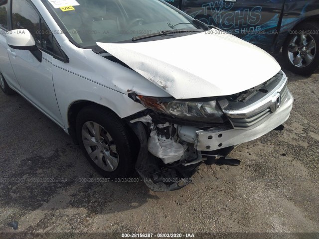 Photo 5 VIN: 2HGFB2F53CH328601 - HONDA CIVIC SDN 