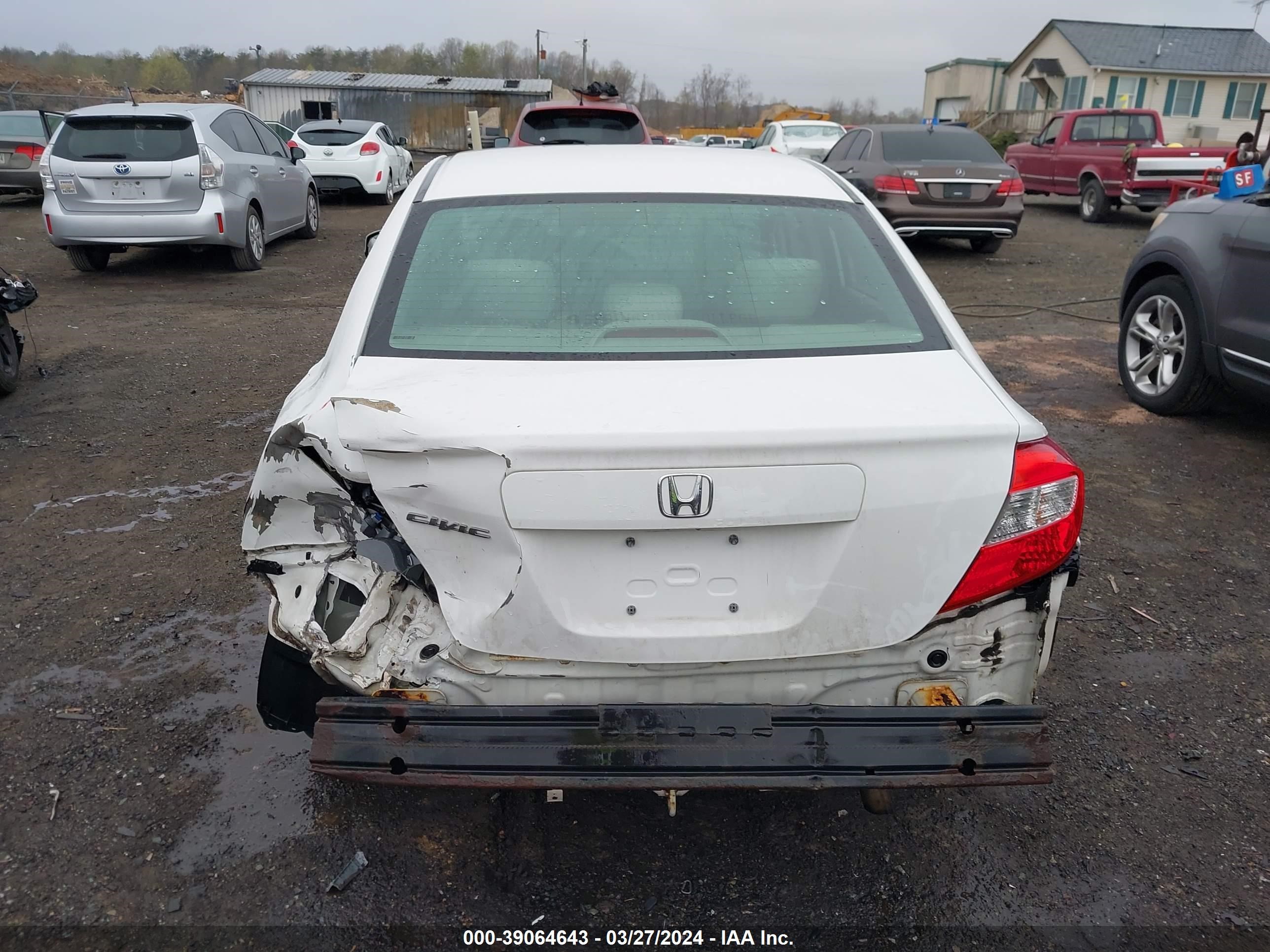 Photo 5 VIN: 2HGFB2F53CH561412 - HONDA CIVIC 