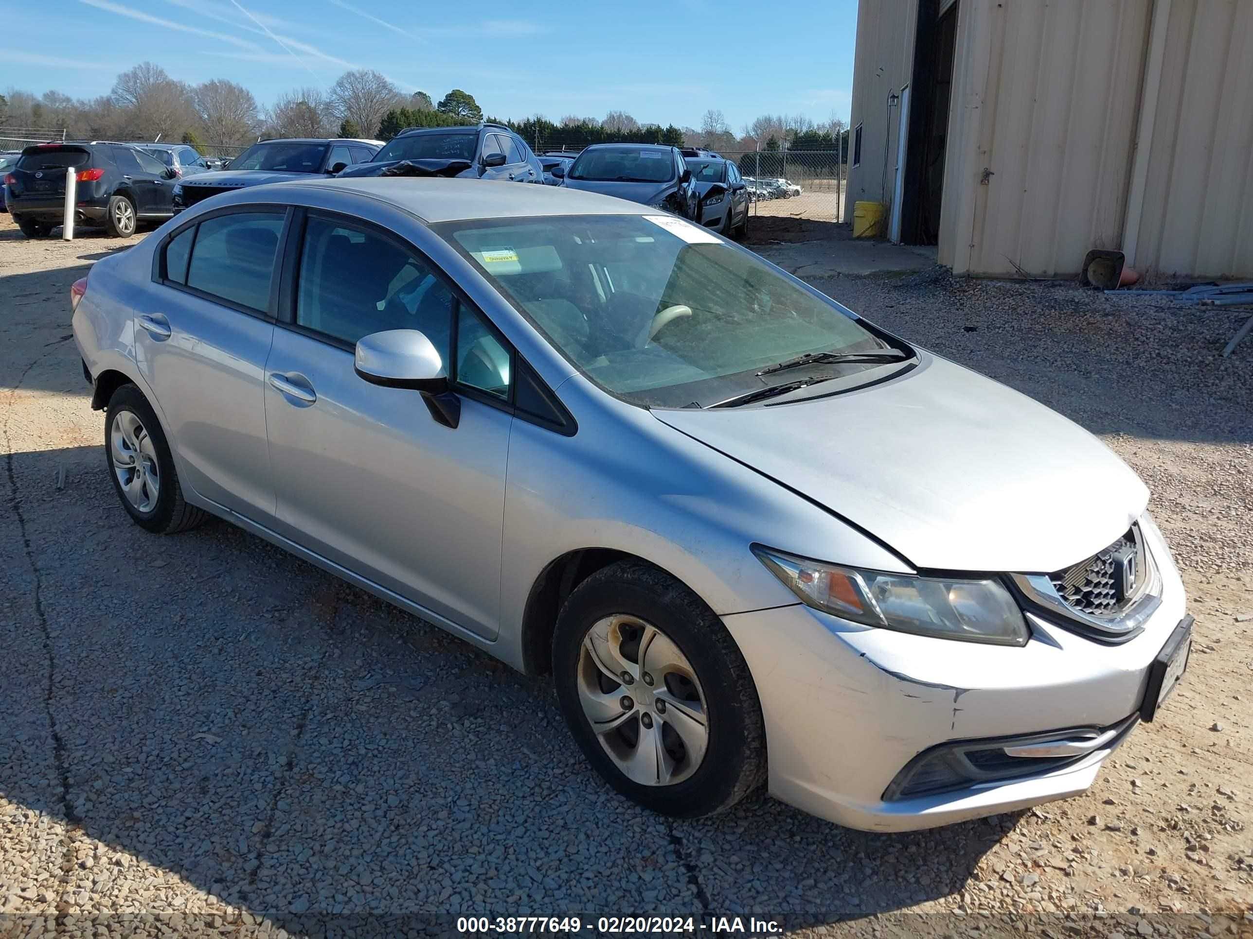 Photo 0 VIN: 2HGFB2F53DH583718 - HONDA CIVIC 