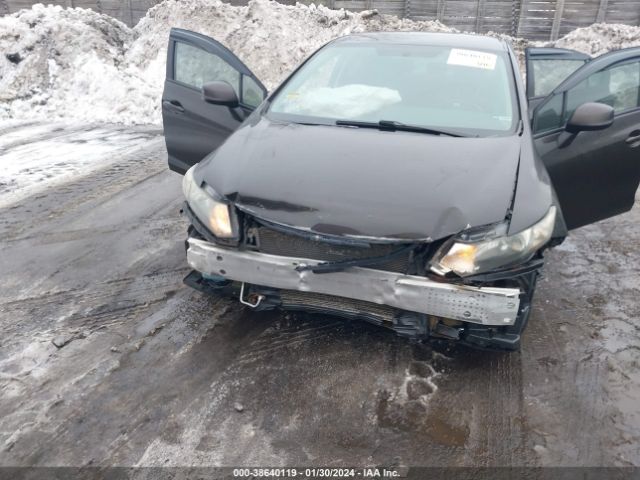 Photo 5 VIN: 2HGFB2F53DH599322 - HONDA CIVIC 