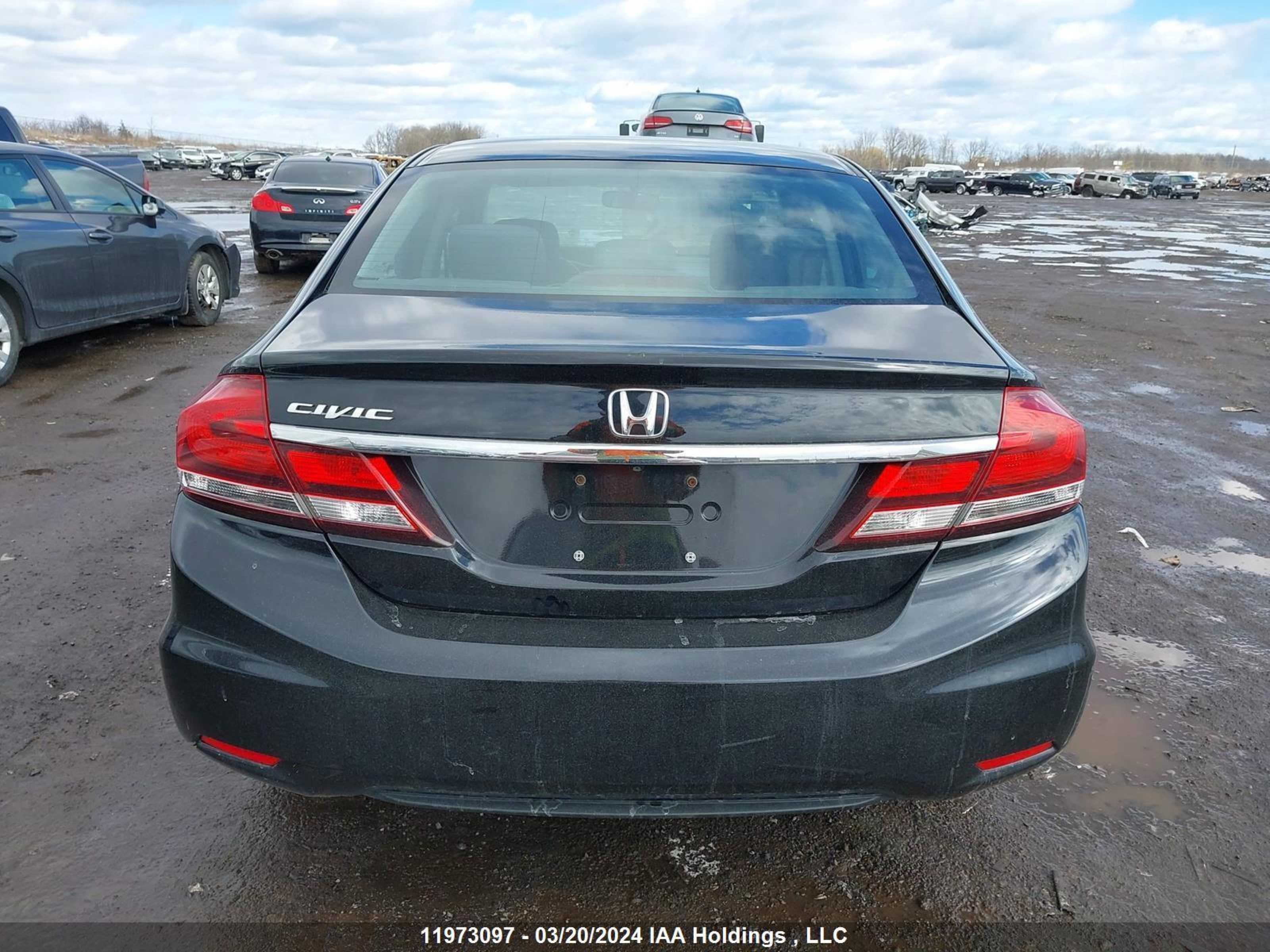 Photo 15 VIN: 2HGFB2F53EH022663 - HONDA CIVIC 