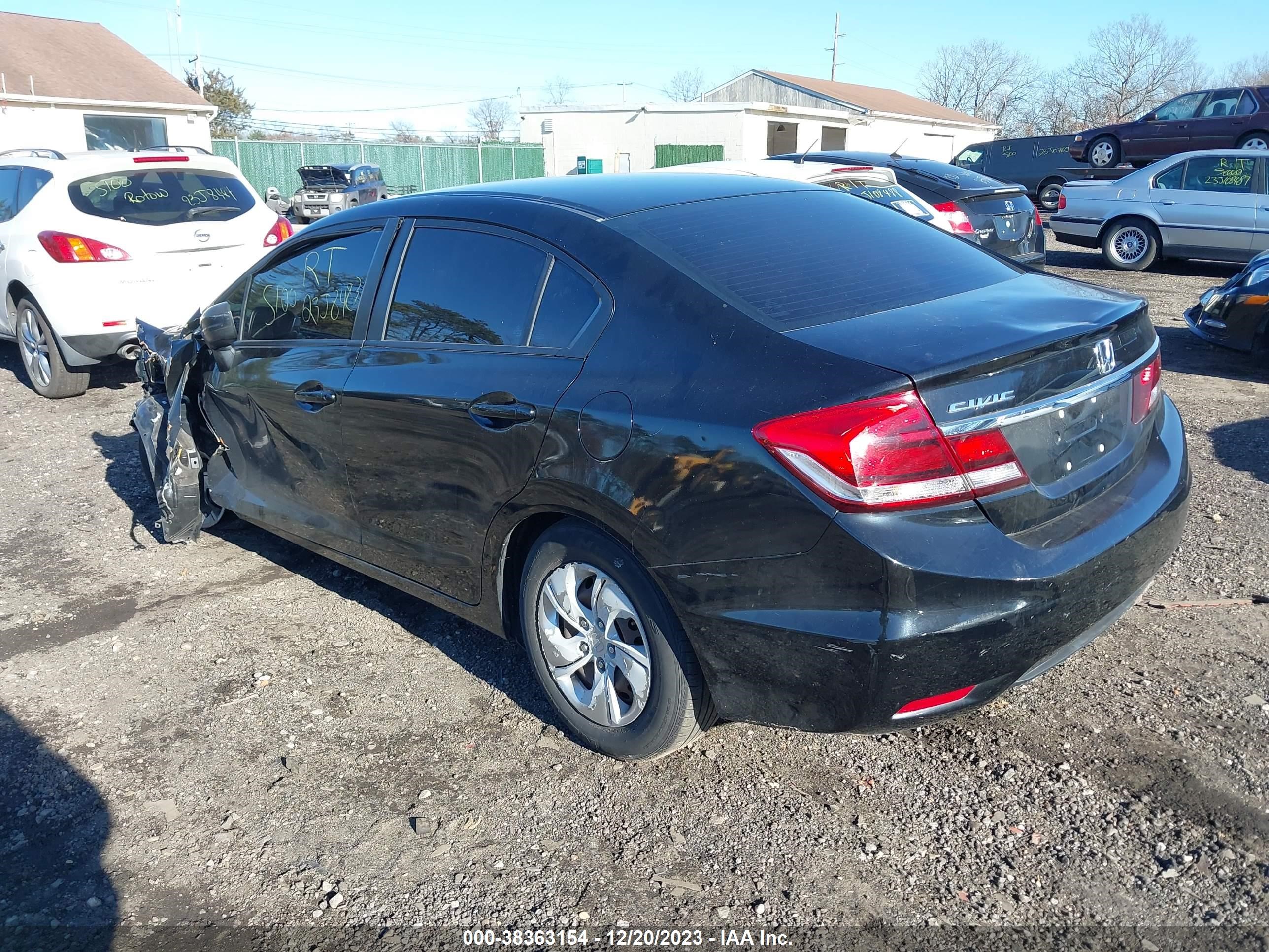 Photo 2 VIN: 2HGFB2F53EH509779 - HONDA CIVIC 