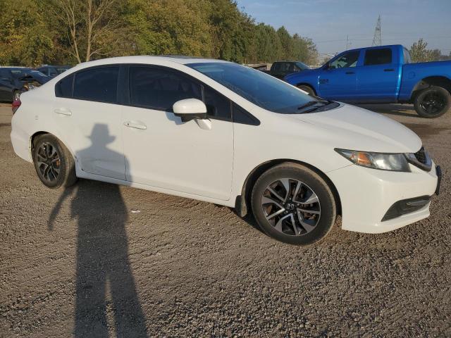 Photo 3 VIN: 2HGFB2F53FH028707 - HONDA CIVIC LX 