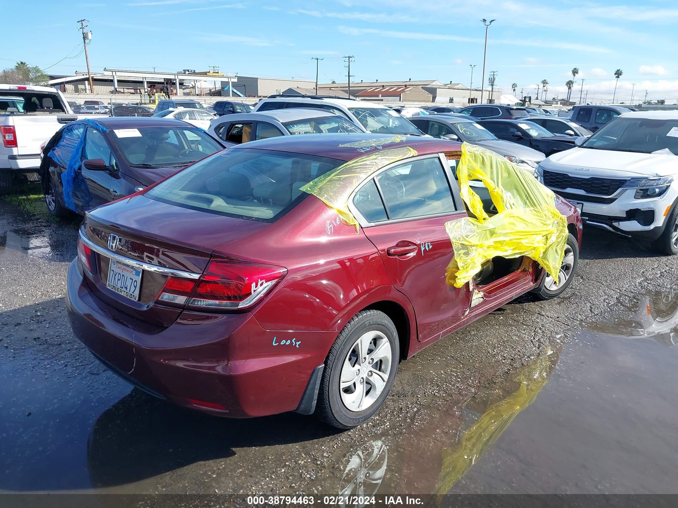 Photo 3 VIN: 2HGFB2F53FH520427 - HONDA CIVIC 