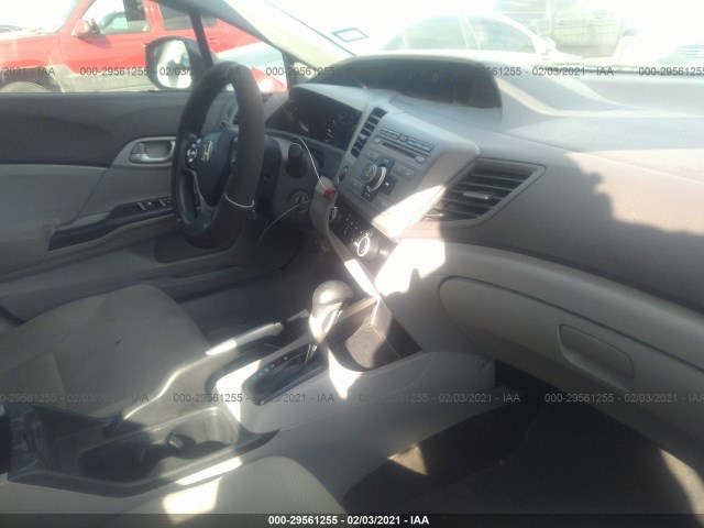 Photo 4 VIN: 2HGFB2F54CH307157 - HONDA CIVIC SDN 