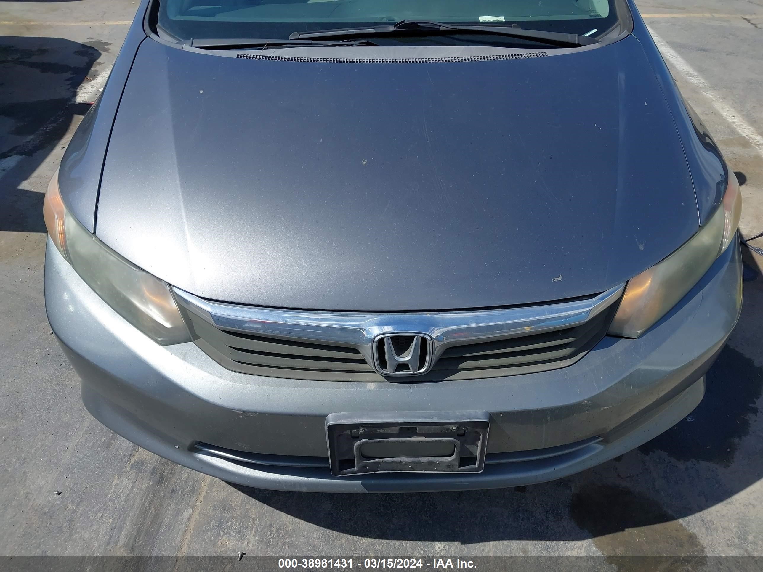 Photo 11 VIN: 2HGFB2F54CH332608 - HONDA CIVIC 