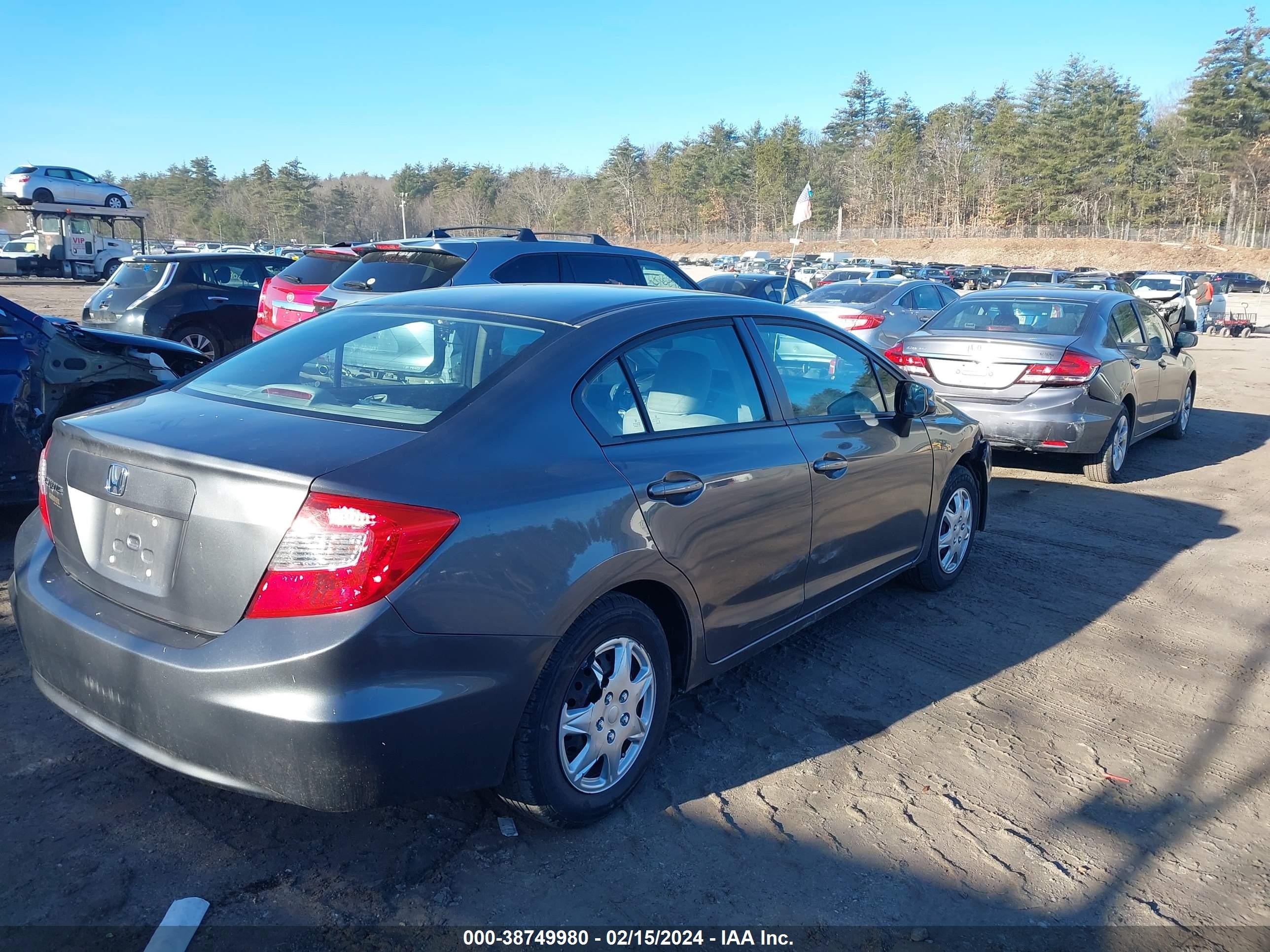 Photo 3 VIN: 2HGFB2F54CH333905 - HONDA CIVIC 