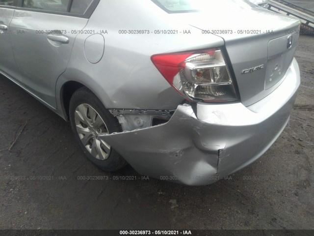 Photo 5 VIN: 2HGFB2F54CH593916 - HONDA CIVIC SDN 