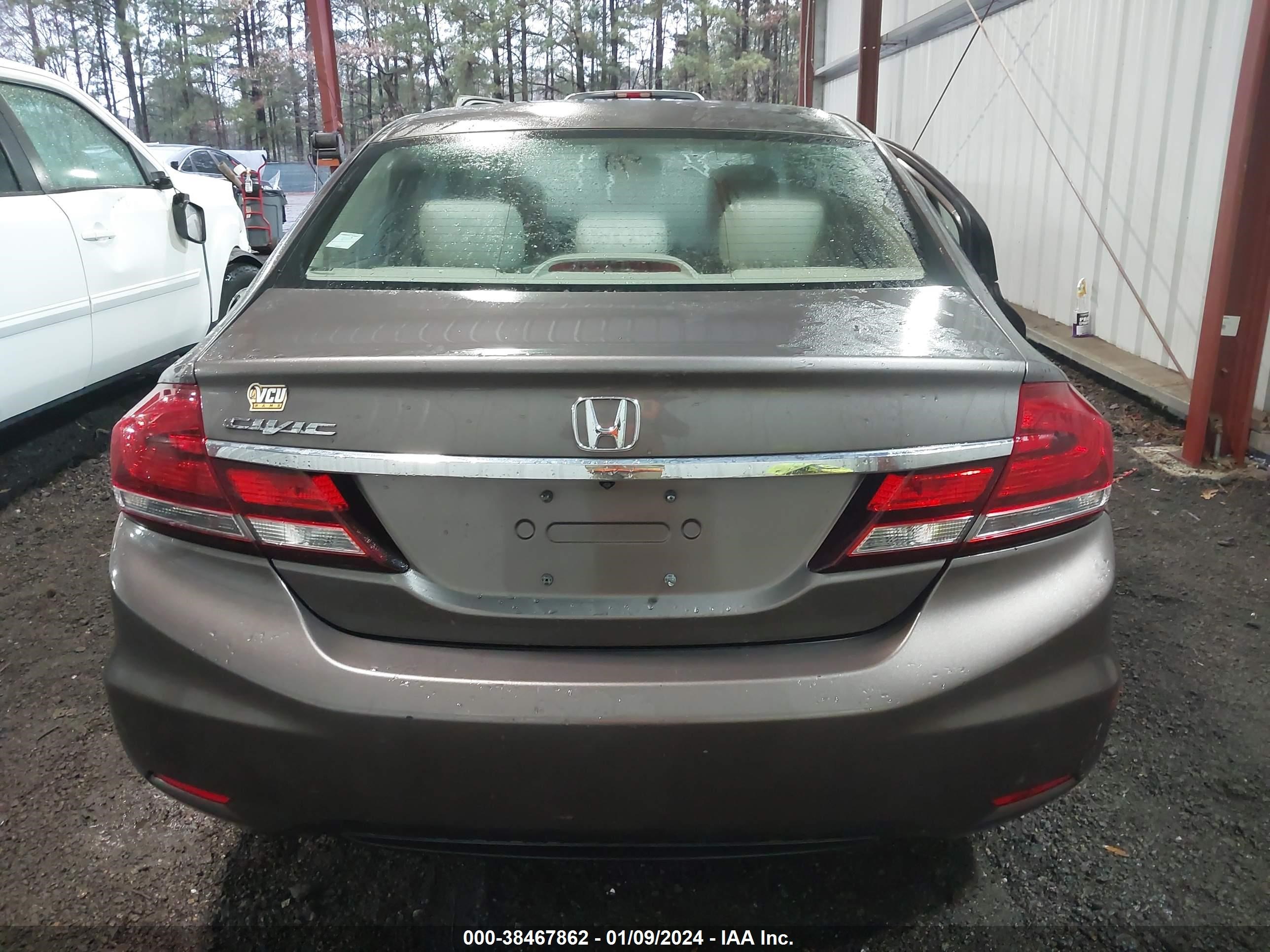 Photo 16 VIN: 2HGFB2F54EH500461 - HONDA CIVIC 