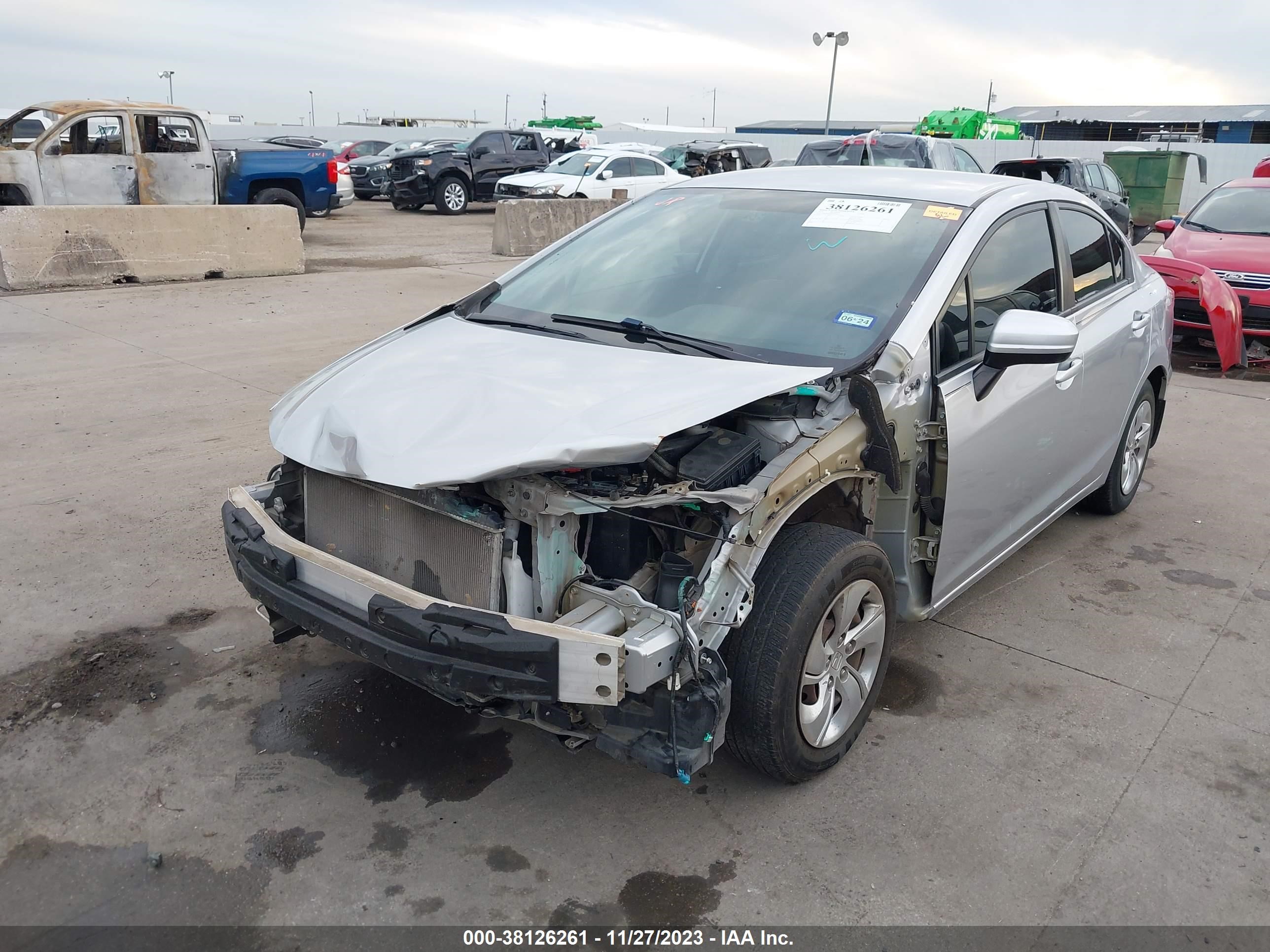 Photo 5 VIN: 2HGFB2F54EH530852 - HONDA CIVIC 